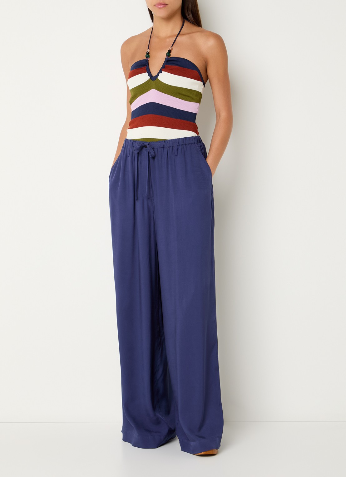 Essentiel Antwerp Jargate high waist wide fit korte broek met trekkoord - voorkant 3 indigo