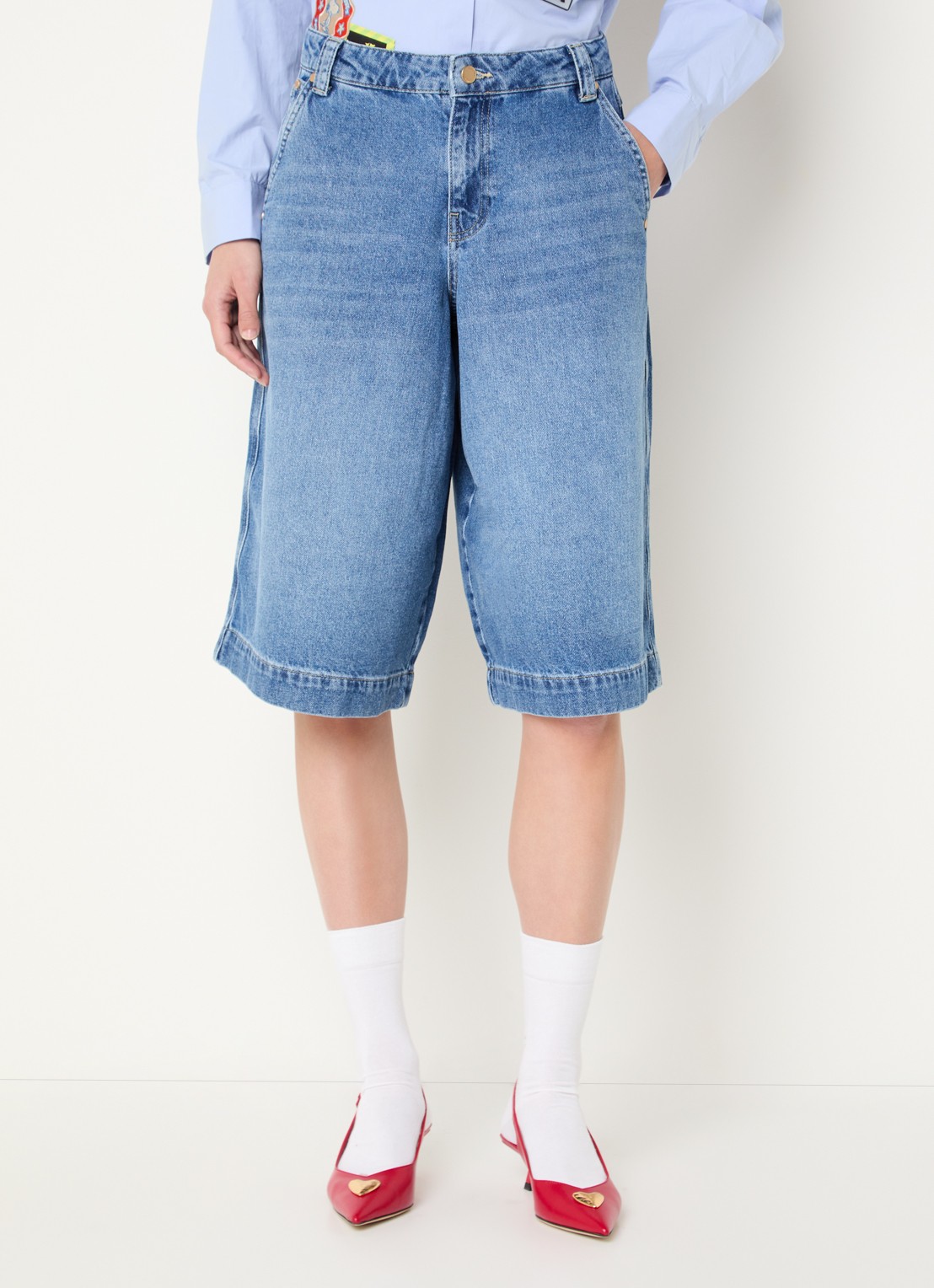 Essentiel Antwerp Jirmuda mid waist loose fit korte broek van denim - detail 2 indigo