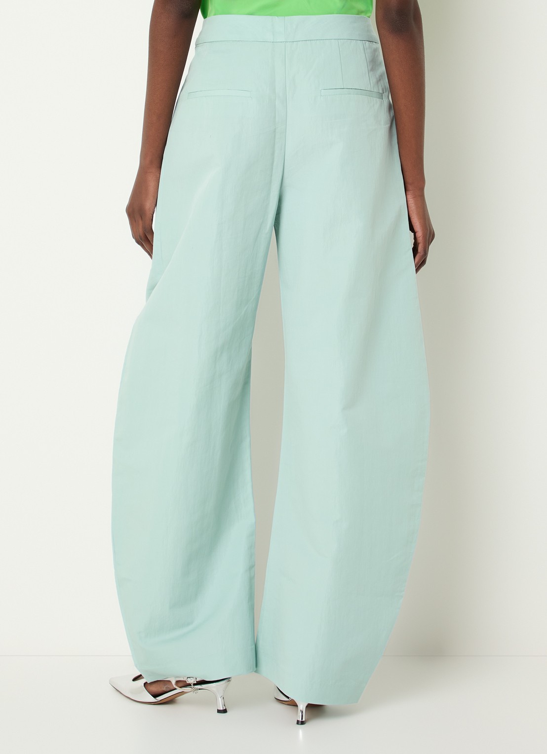 Essentiel Antwerp Jude high waist balloon fit broek met steekzakken - achterkant aquablauw