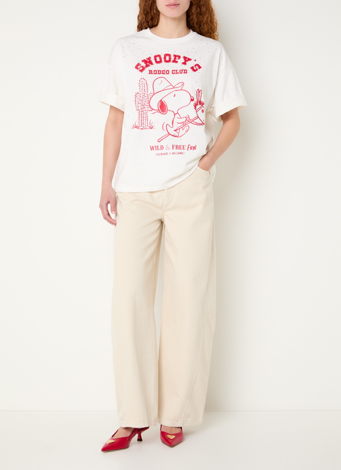 Essentiel Antwerp Junki T-shirt met strass en print - voorkant 4 gebroken wit