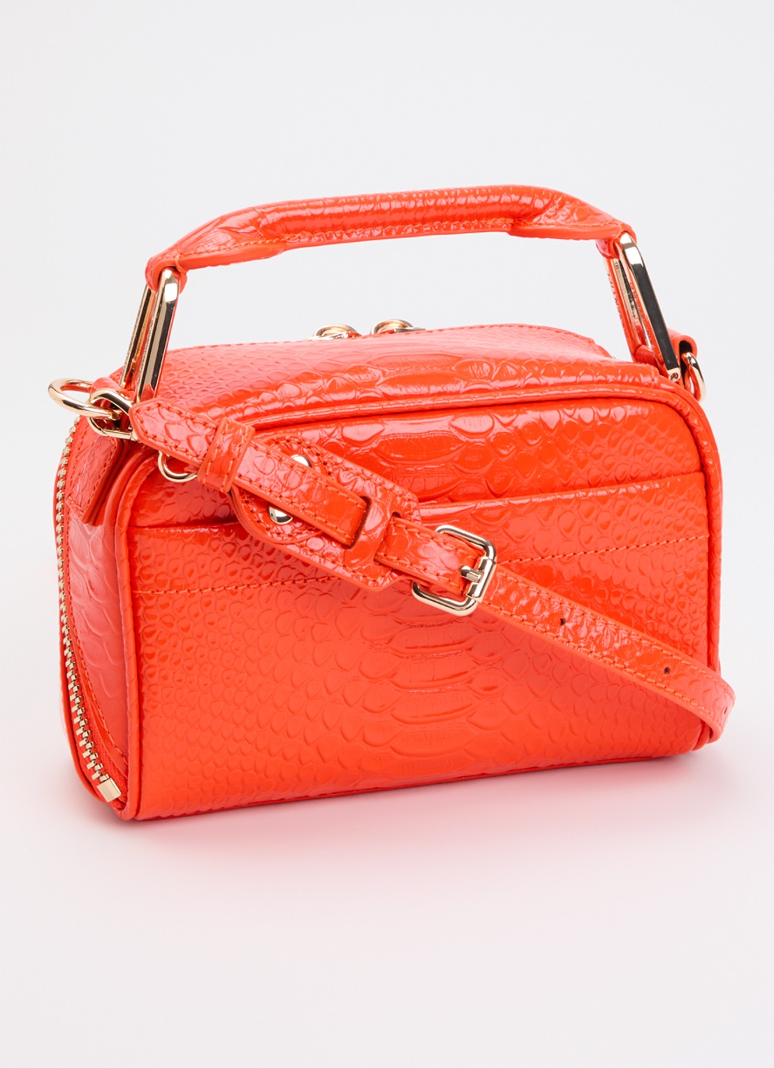 Essentiel Antwerp Jussi Mini handtas van leer met studs en afneembare schouderriem - achterkant oranje