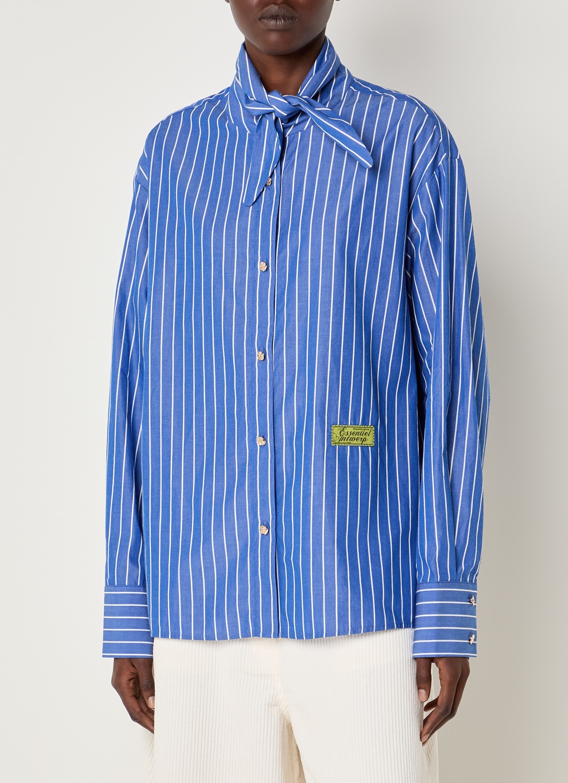 Essentiel Antwerp Kacao blouse met streepprint en logo - detail blauw