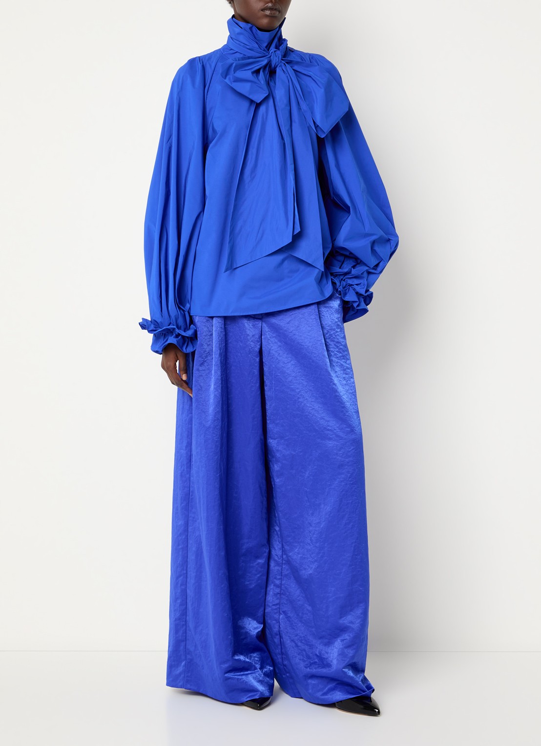 Essentiel Antwerp Kelly blouse met sjaalkraag  - voorkant 2 kobaltblauw