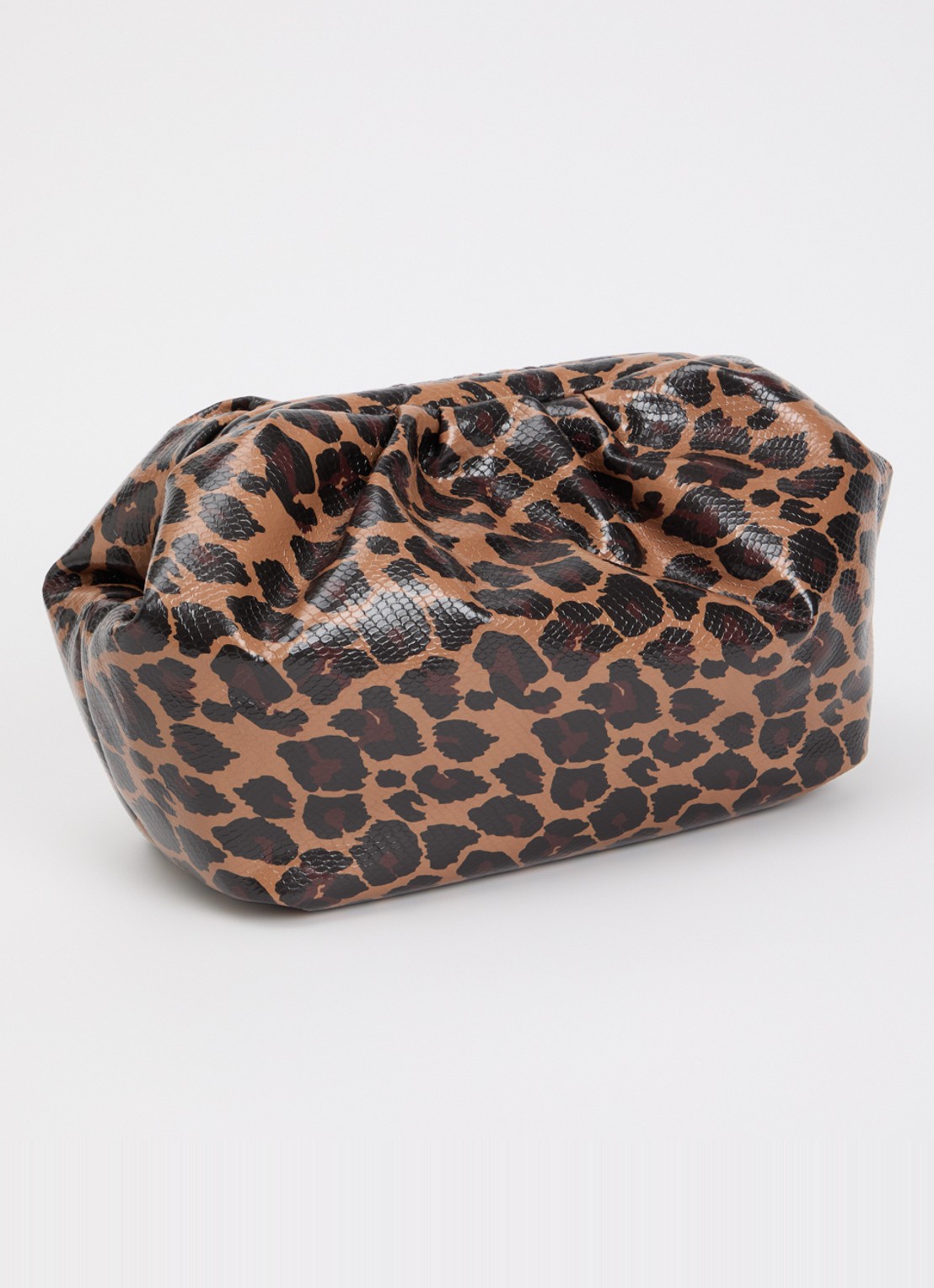 Essentiel Antwerp Kennie clutch met panterprint en afneembare schouderriem - achterkant bruin