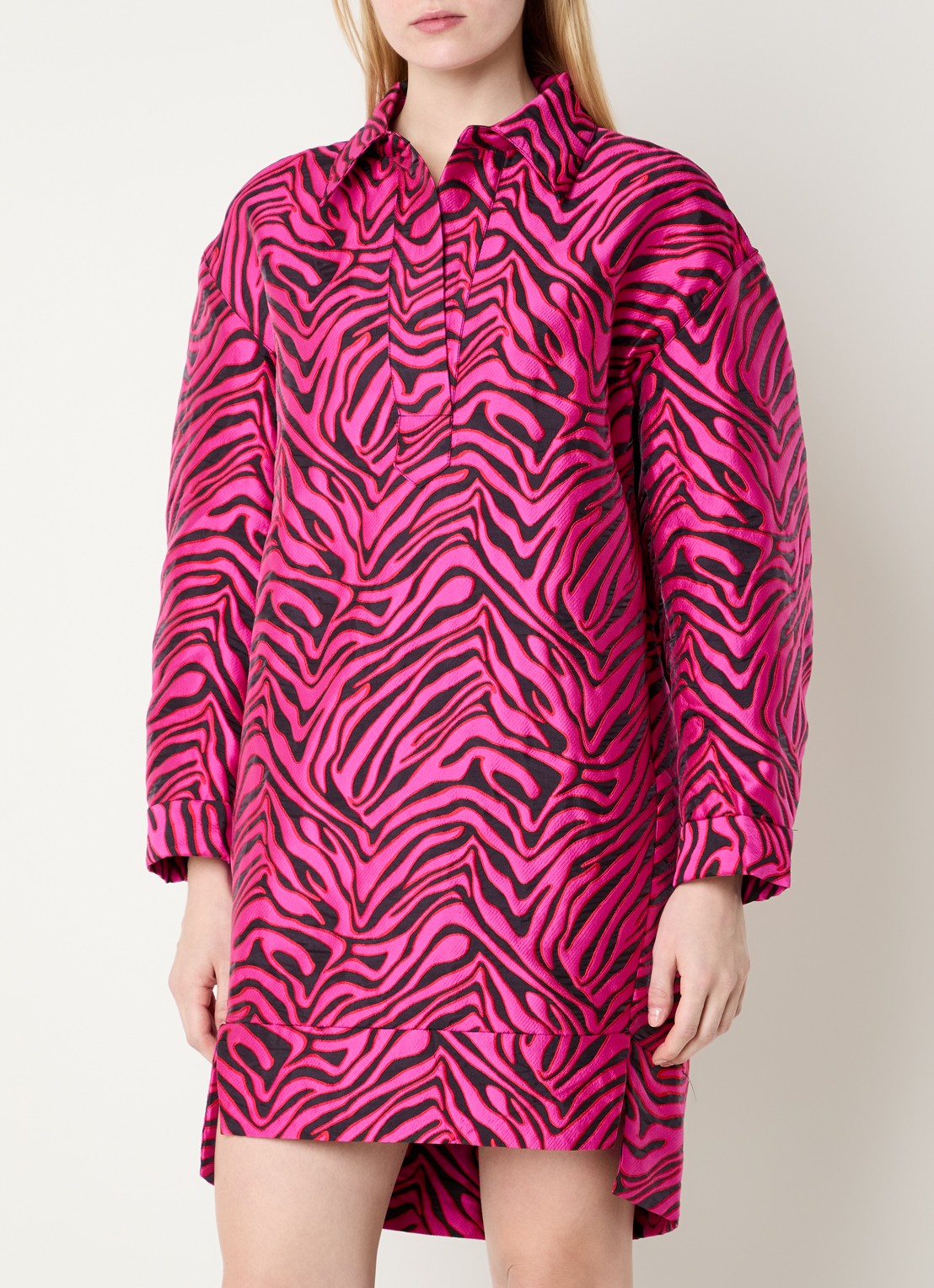 Essentiel Antwerp Keziah mini jurk met dierenprint - detail 2 fuchsia
