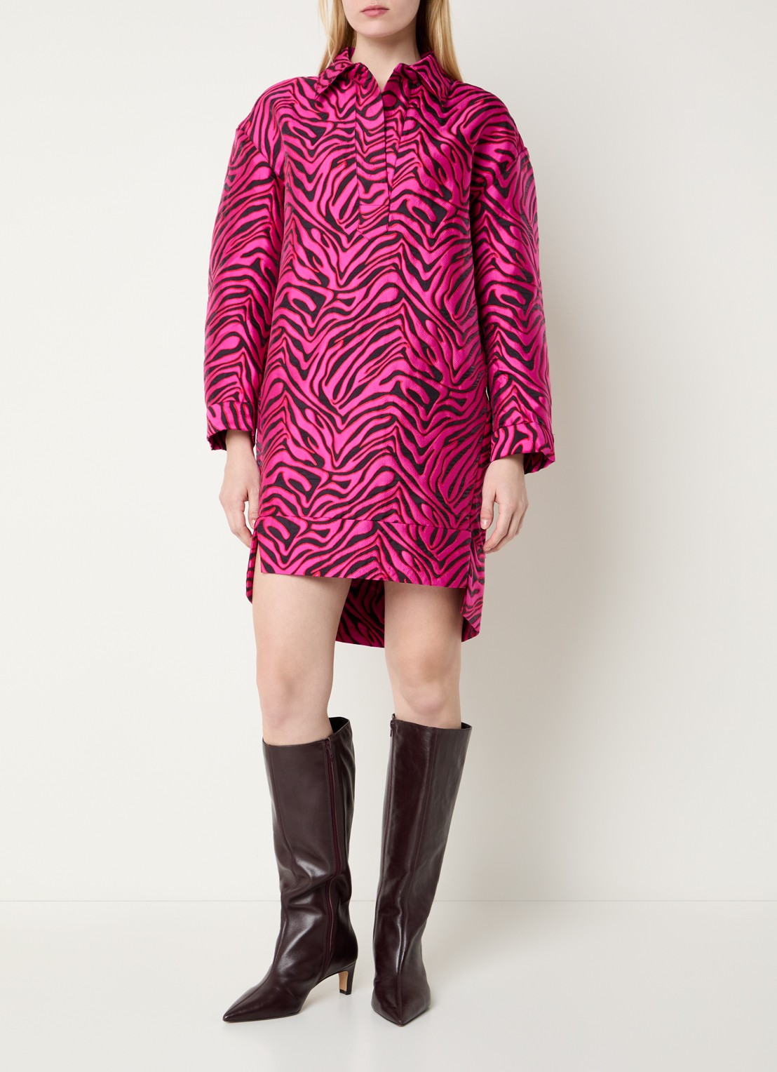Essentiel Antwerp Keziah mini jurk met dierenprint - voorkant 4 fuchsia
