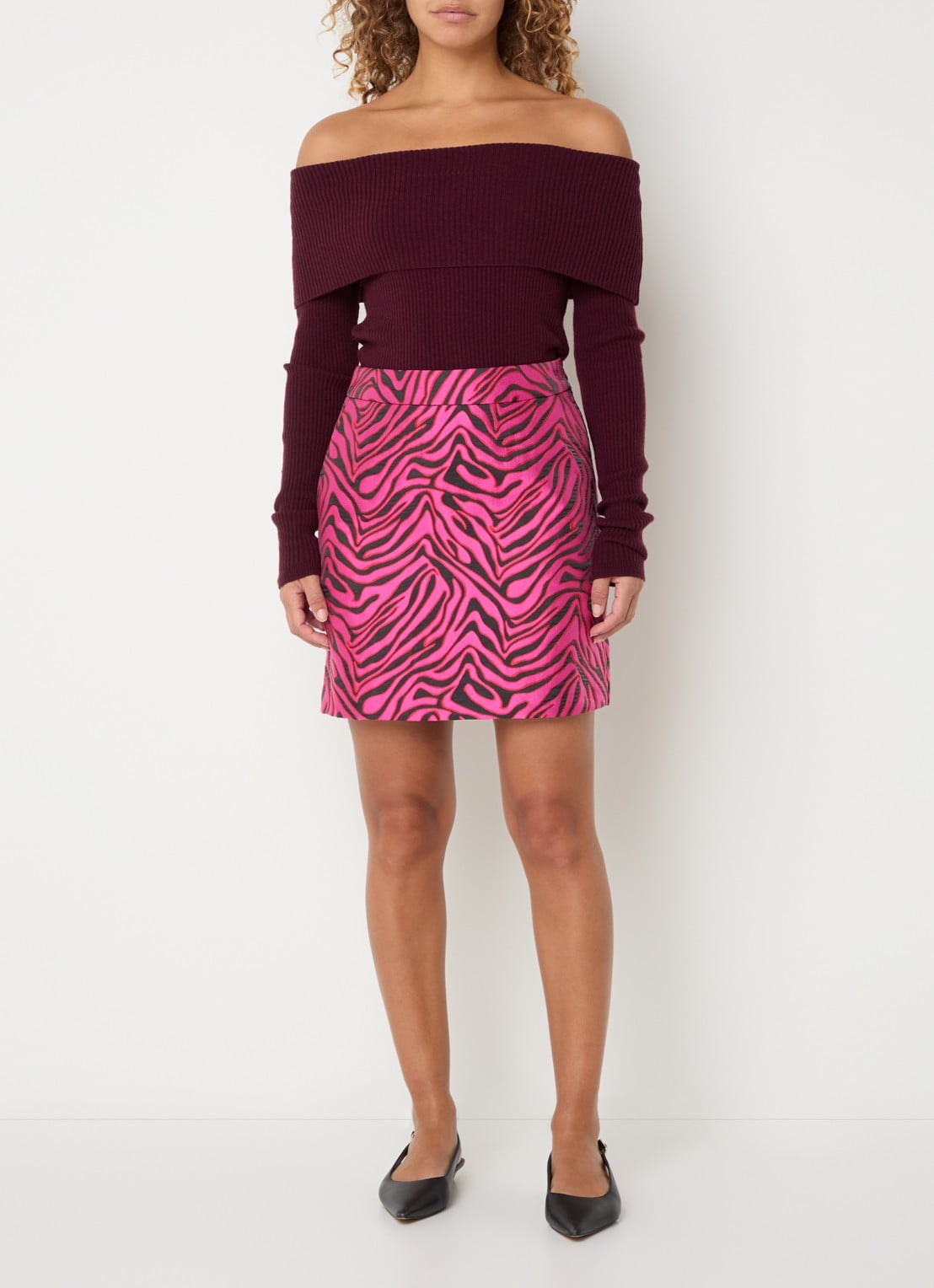 Essentiel Antwerp Killy off shoulder top in wolblend - voorkant 2 aubergine