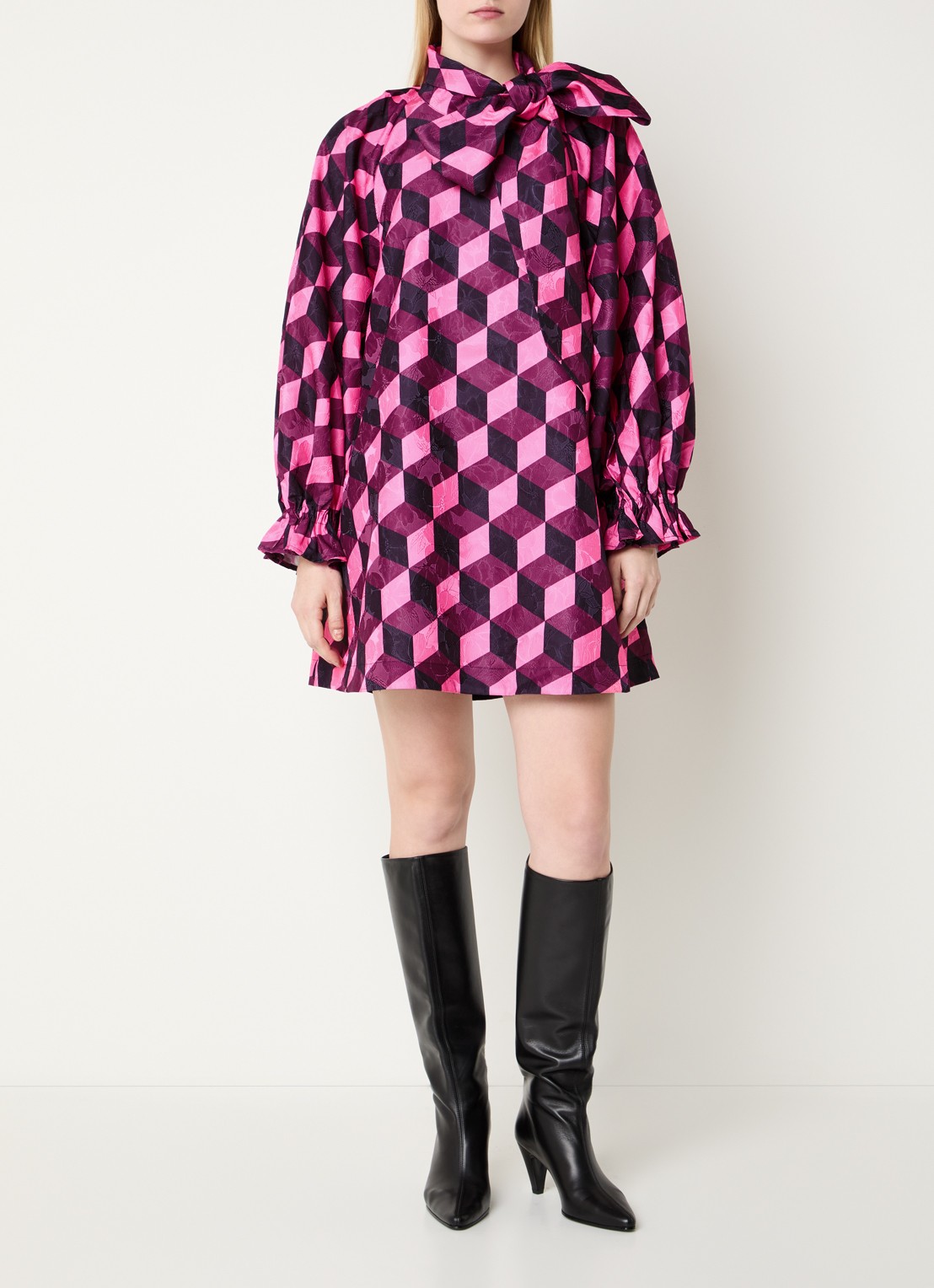 Essentiel Antwerp Kionna mini jurk met print - voorkant 4 fuchsia