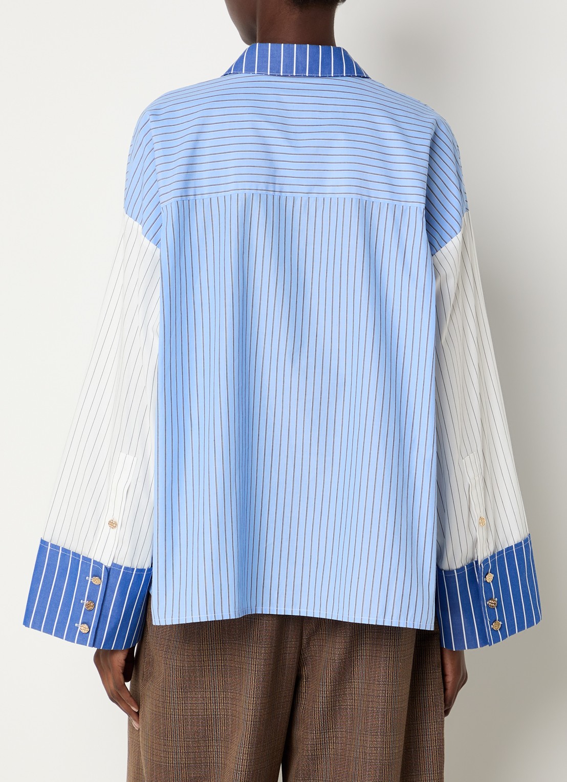 Essentiel Antwerp Kovid blouse met streepprint en trompetmouw - achterkant 3 blauw