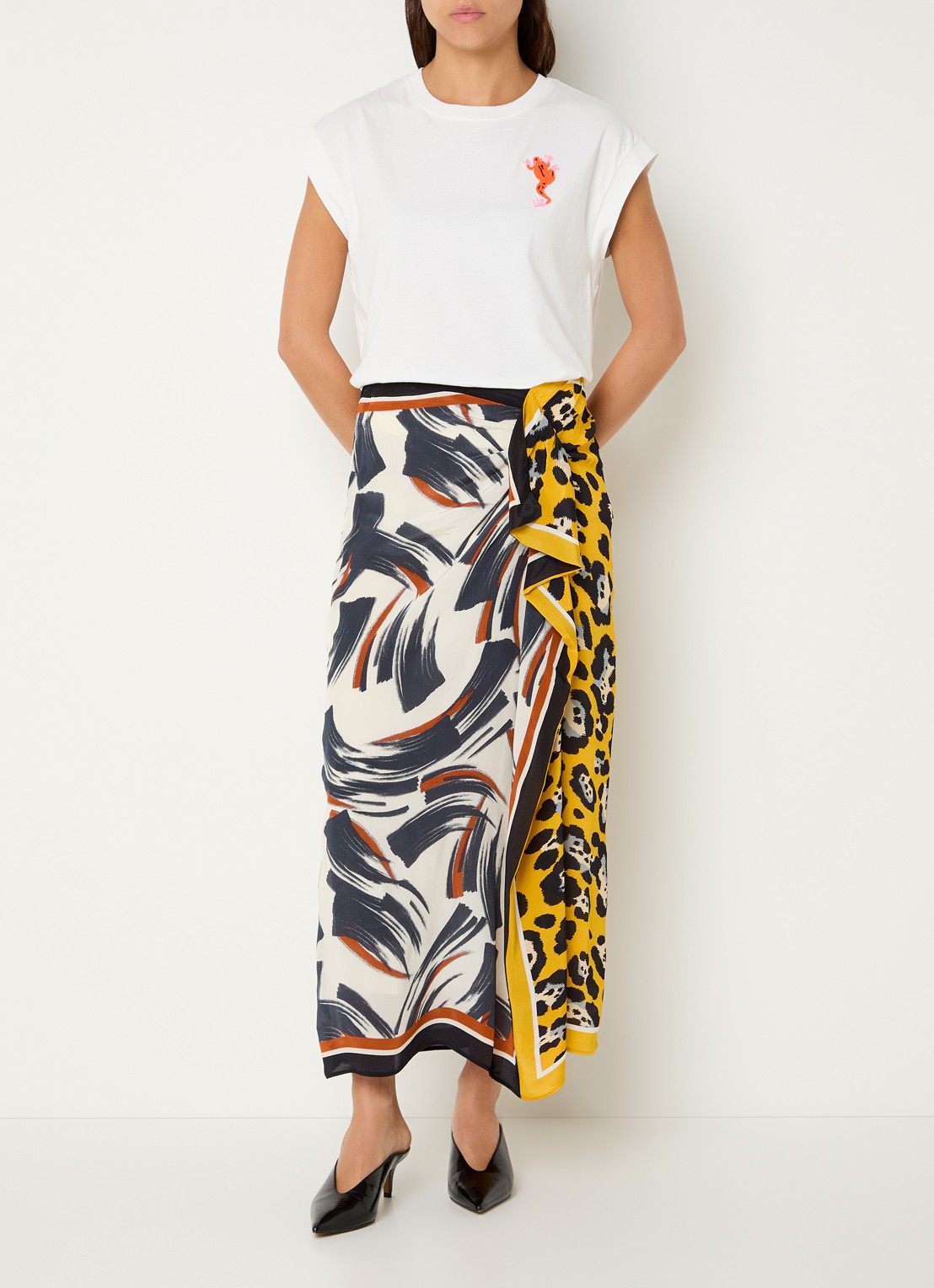 Essentiel Antwerp Midi wikkelrok met print - voorkant 3 geel