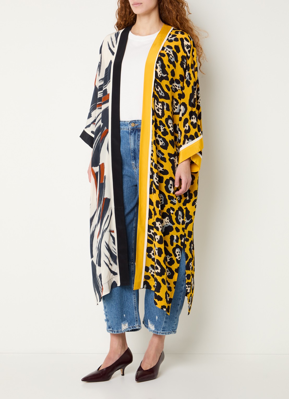 Essentiel Antwerp Openvallend vest met panterprint - detail 3 geel
