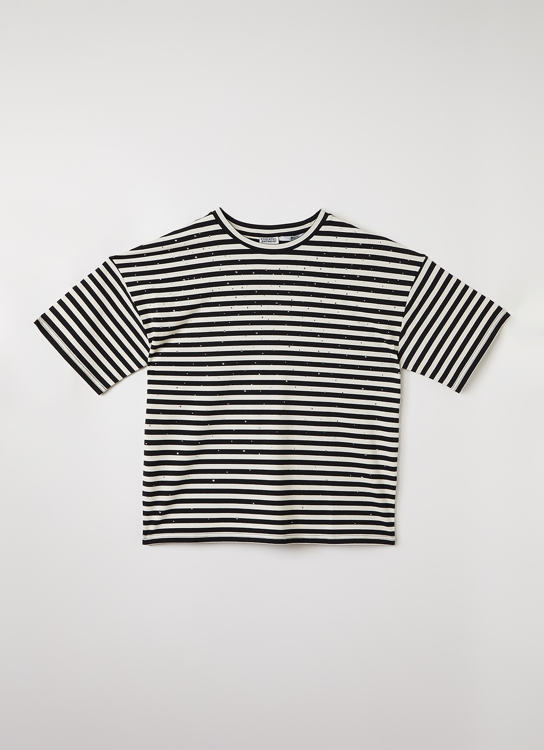 Essentiel Antwerp T-shirt met streepprint en strass  - voorkant 2 zwart