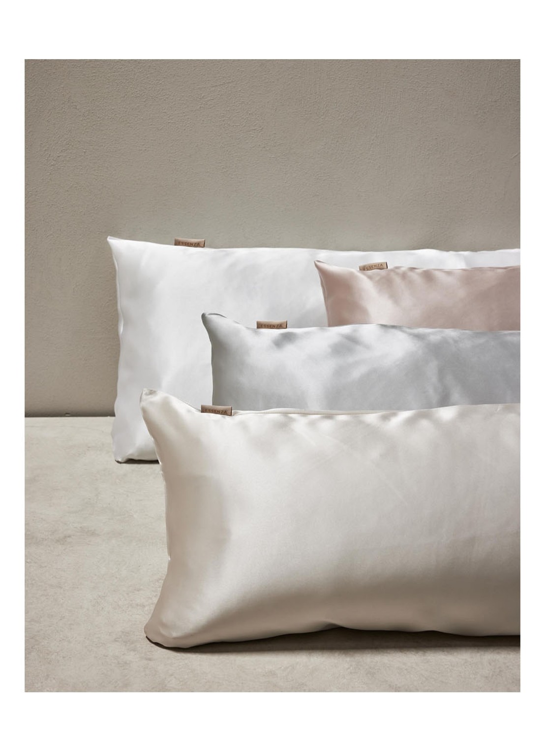 Essenza Alice kussensloop van zijde  - detail 2 roze
