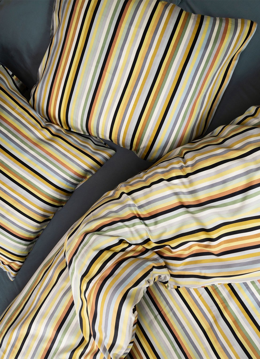 Essenza Donna dekbedovertrek van katoensatijn 220TC - detail multicolor