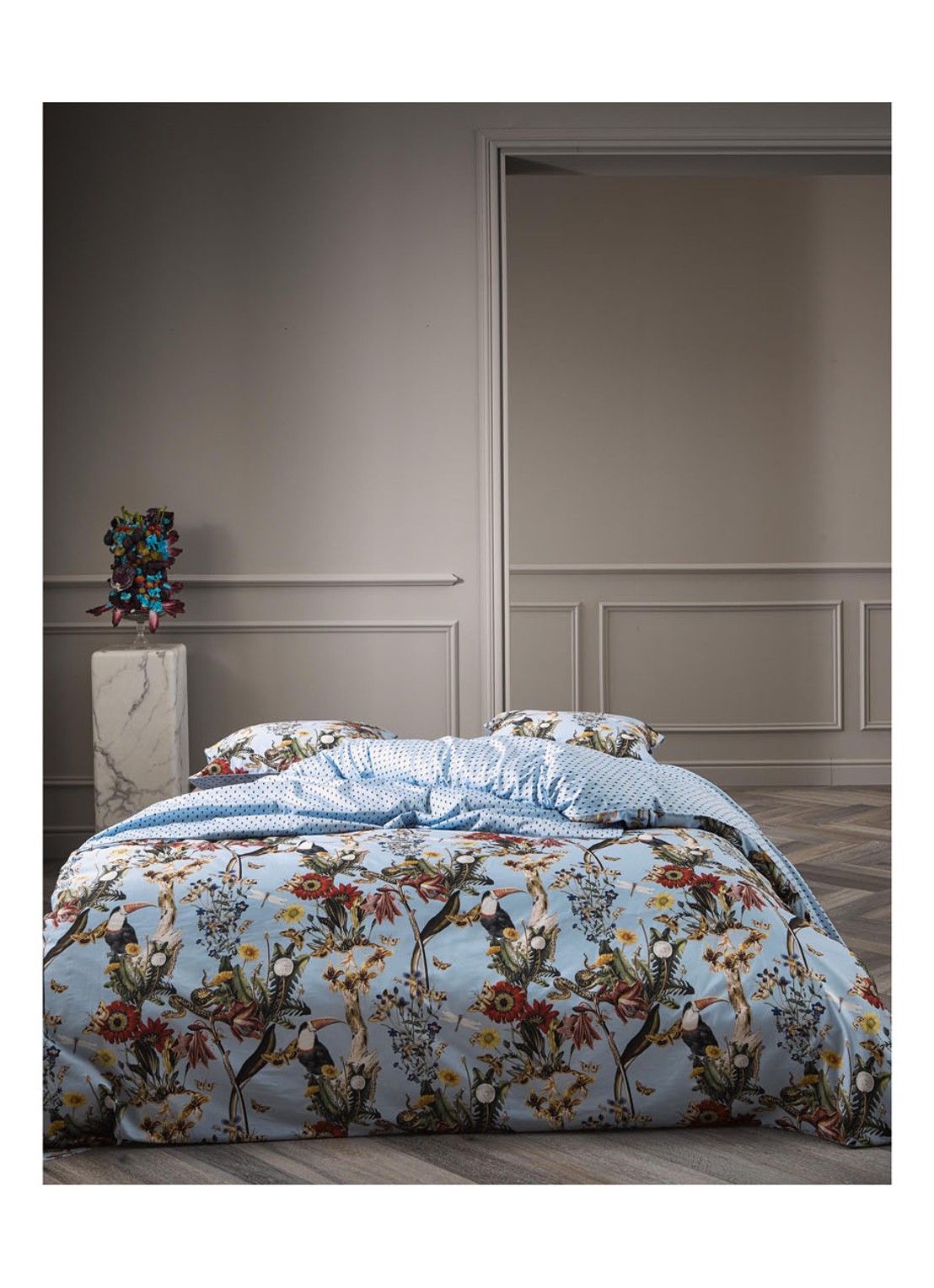 Essenza Premium Collection Airen katoensatijn dekbedovertrekset 300TC - inclusief kussenslopen - voorkant 2 lichtblauw