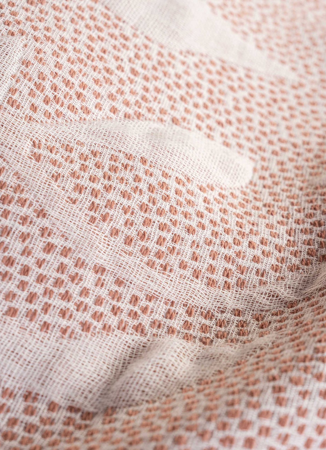 Essenza Willow dekbedovertrek van katoen 200TC - inclusief kussensloop - detail 2 donkerbruin