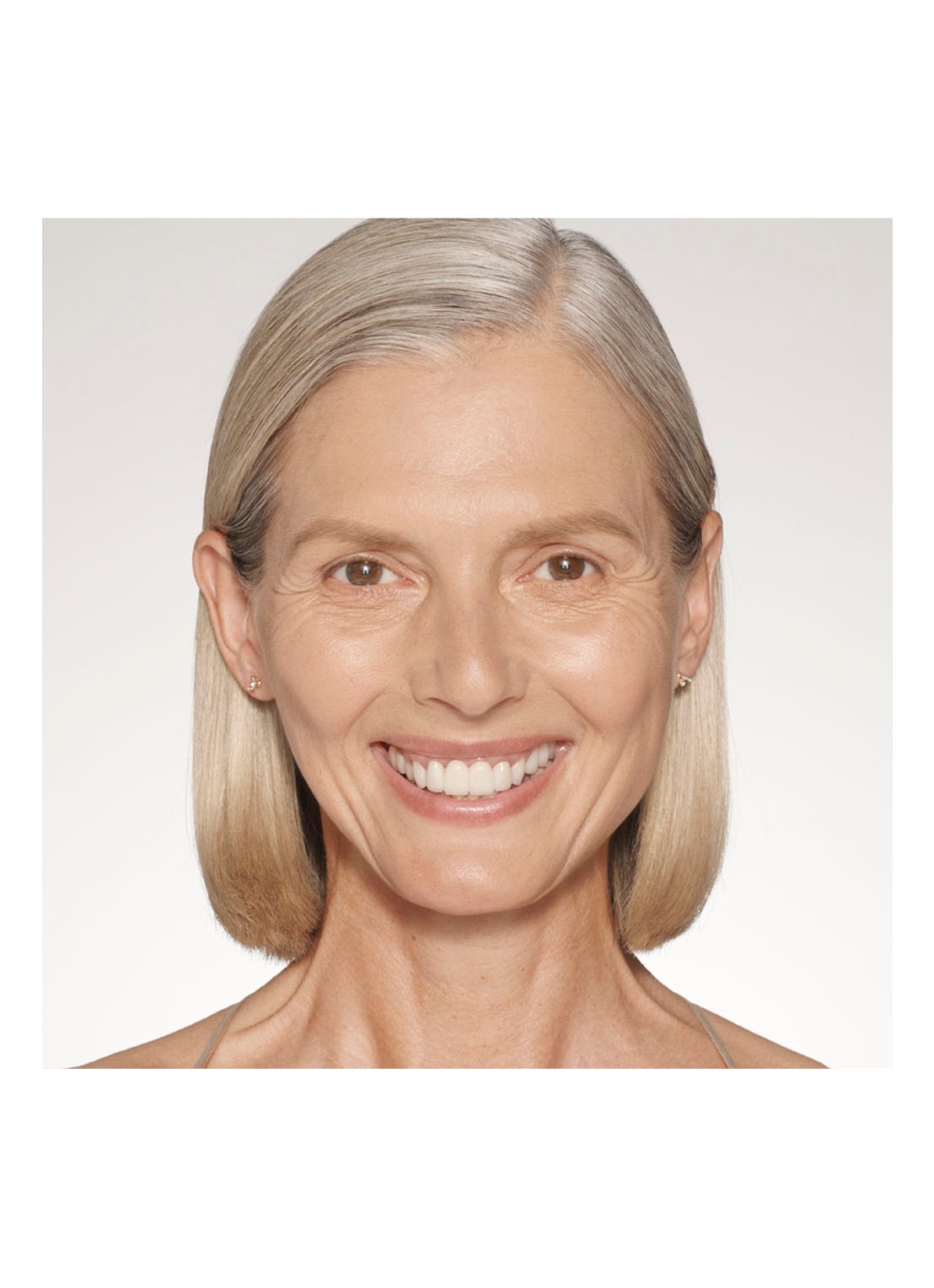 Estée Lauder Brow Perfect 3D All-in-One Styler Multi-Tasker - 3-in-1 wenkbrauwpotlood - detail 4 cool blonde