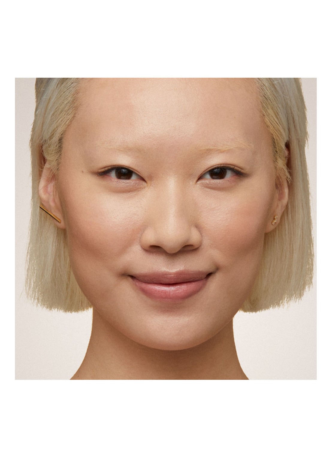 Estée Lauder Double Wear Sheer Long-Wear Makeup SPF 20 - foundation - detail 3 2c3 fresco