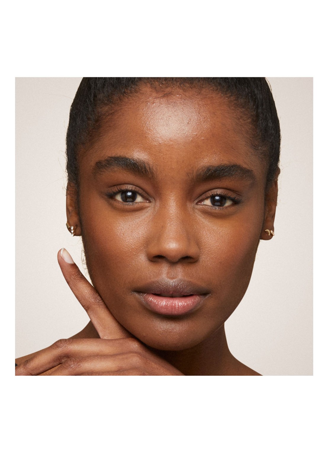 Estée Lauder Double Wear Sheer Long-Wear Makeup SPF 20 - foundation - detail 3 6w1 sandalwood