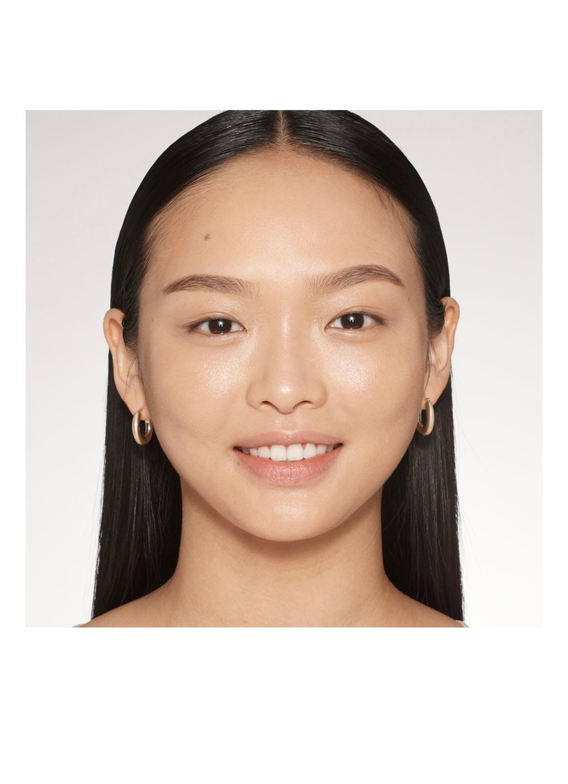 Estée Lauder Futurist Skintint Serum Foundation SPF20 - detail 3 3n2 wheat