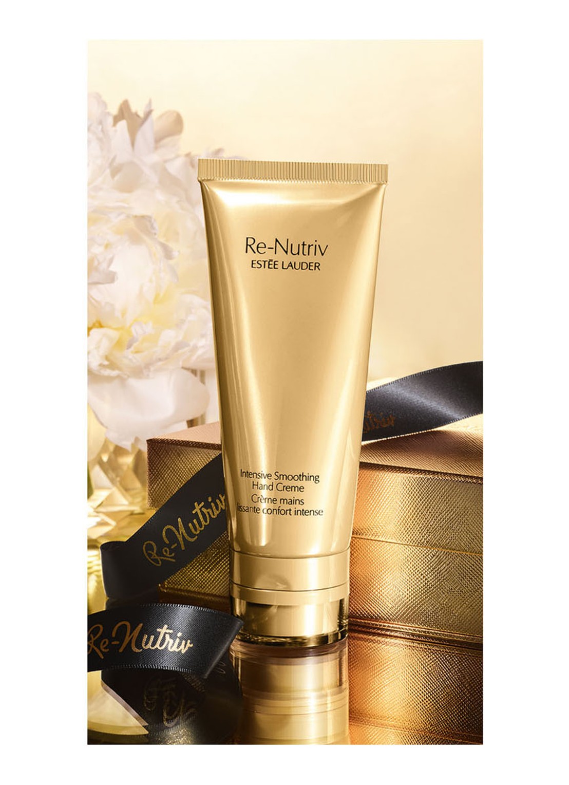 Estée Lauder Re-Nutriv Intensive Smooth handcrème - detail 2 undefined