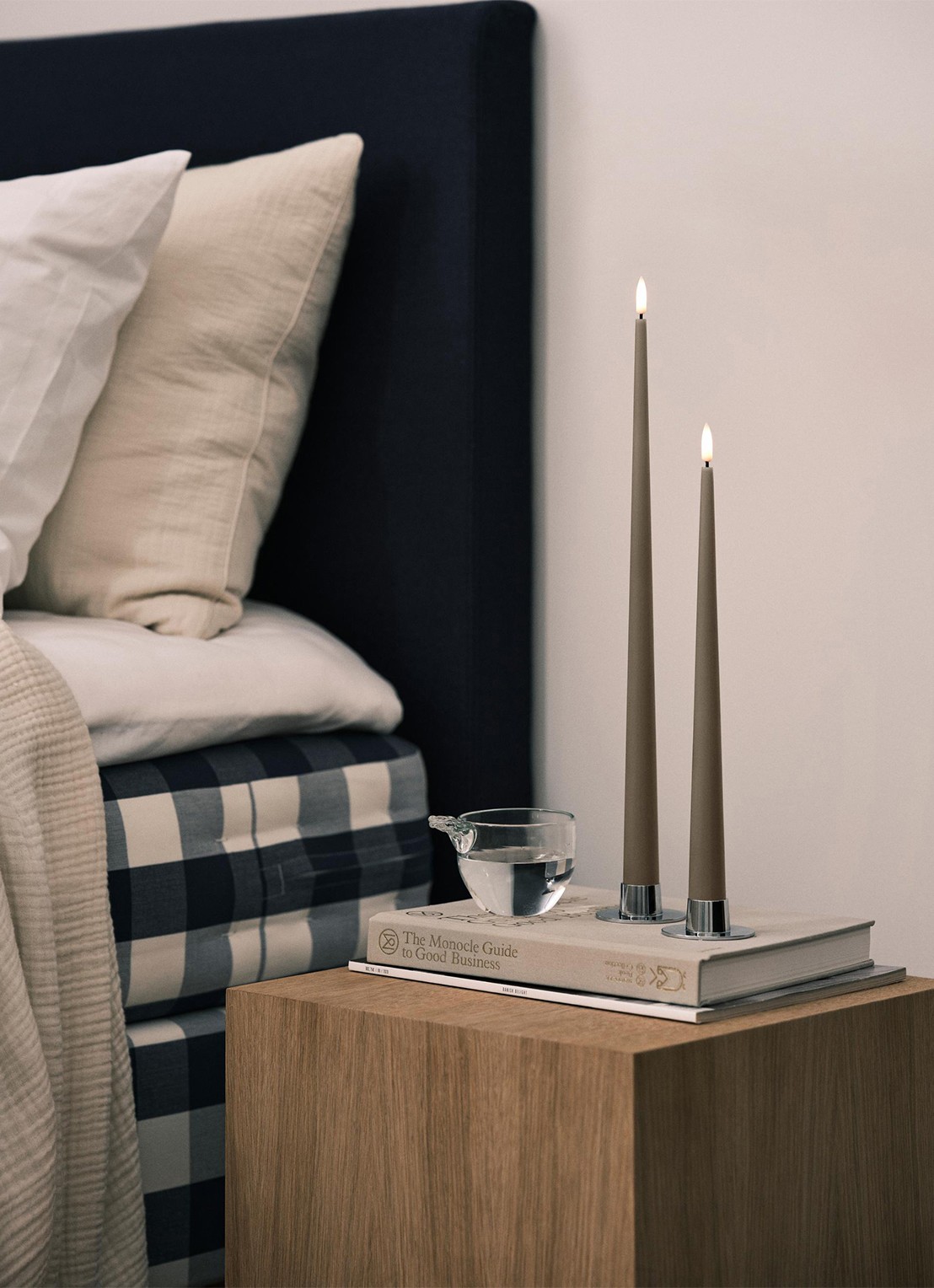 ester & erik LED-kaars 30 cm set van 2 - voorkant 2 donkerbruin