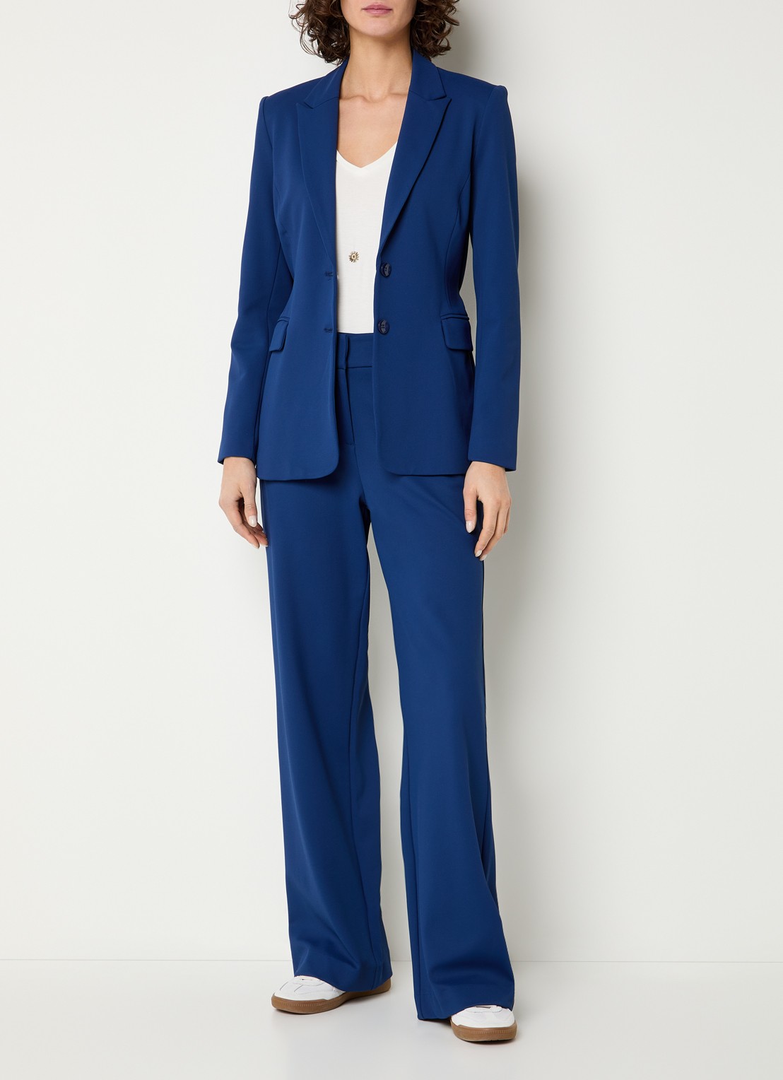 Expresso Blazer met strikceintuur en klepzakken - voorkant 3 royalblauw
