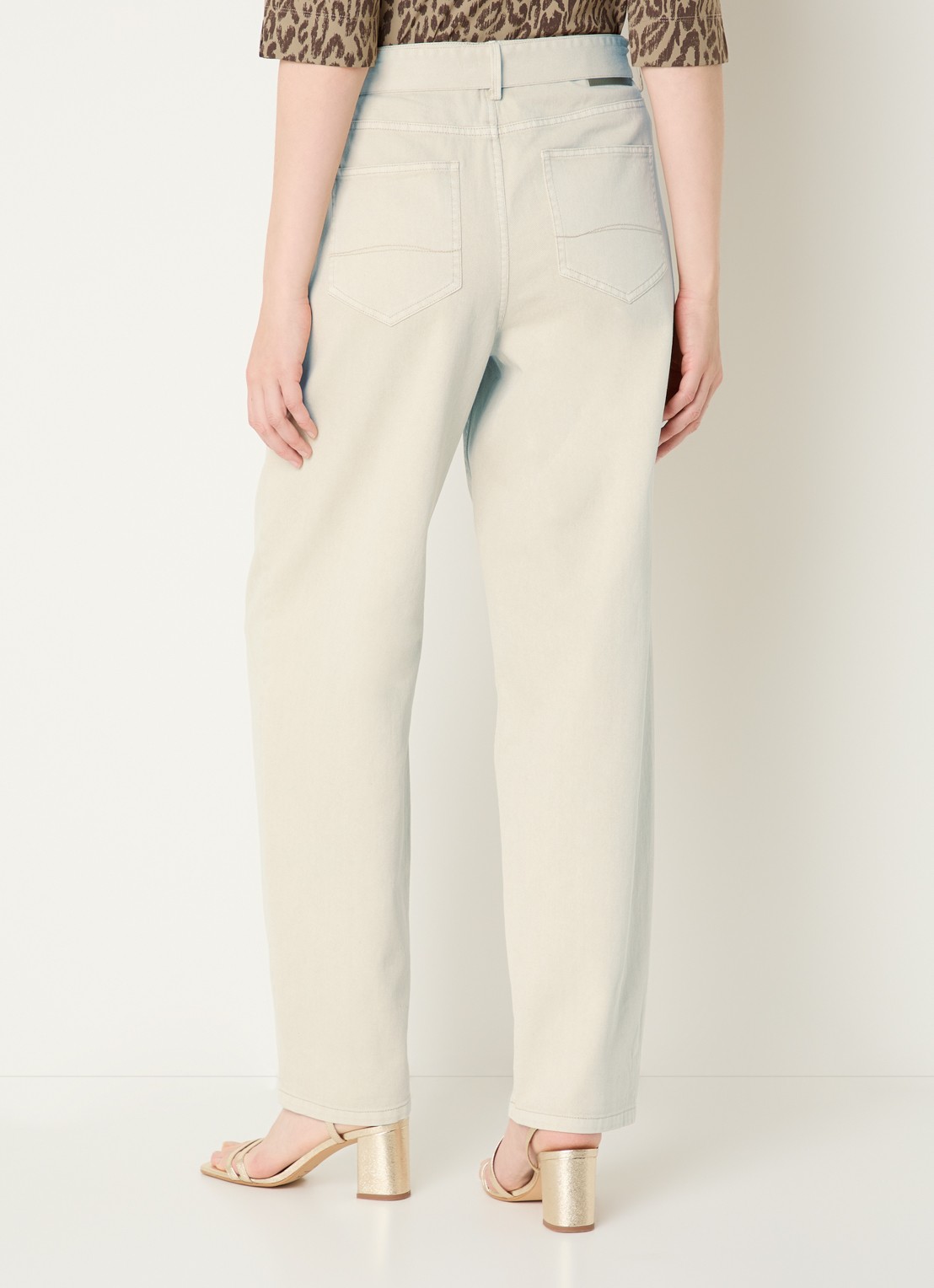 Expresso High waist straight leg jeans met gekleurde wassing en ceintuur - achterkant beige