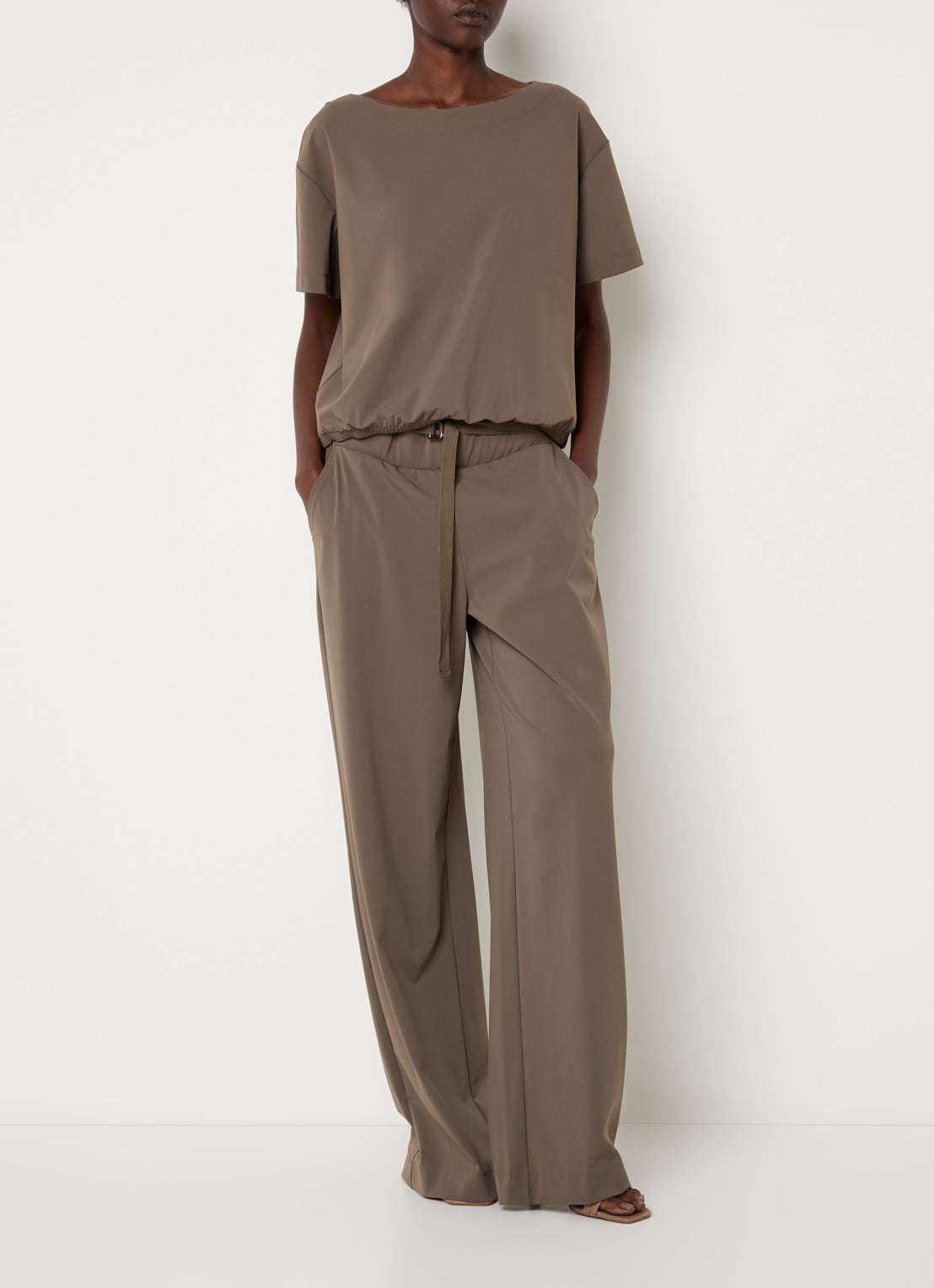 Expresso High waist wide fit pantalon met steekzakken - voorkant 3 zand