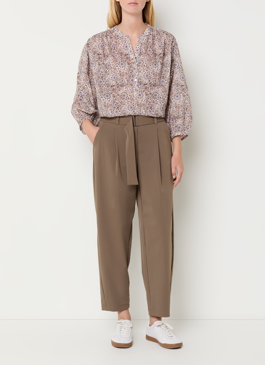 Expresso Mid waist straight fit cropped broek van travelstof met ceintuur - voorkant 4 bruin