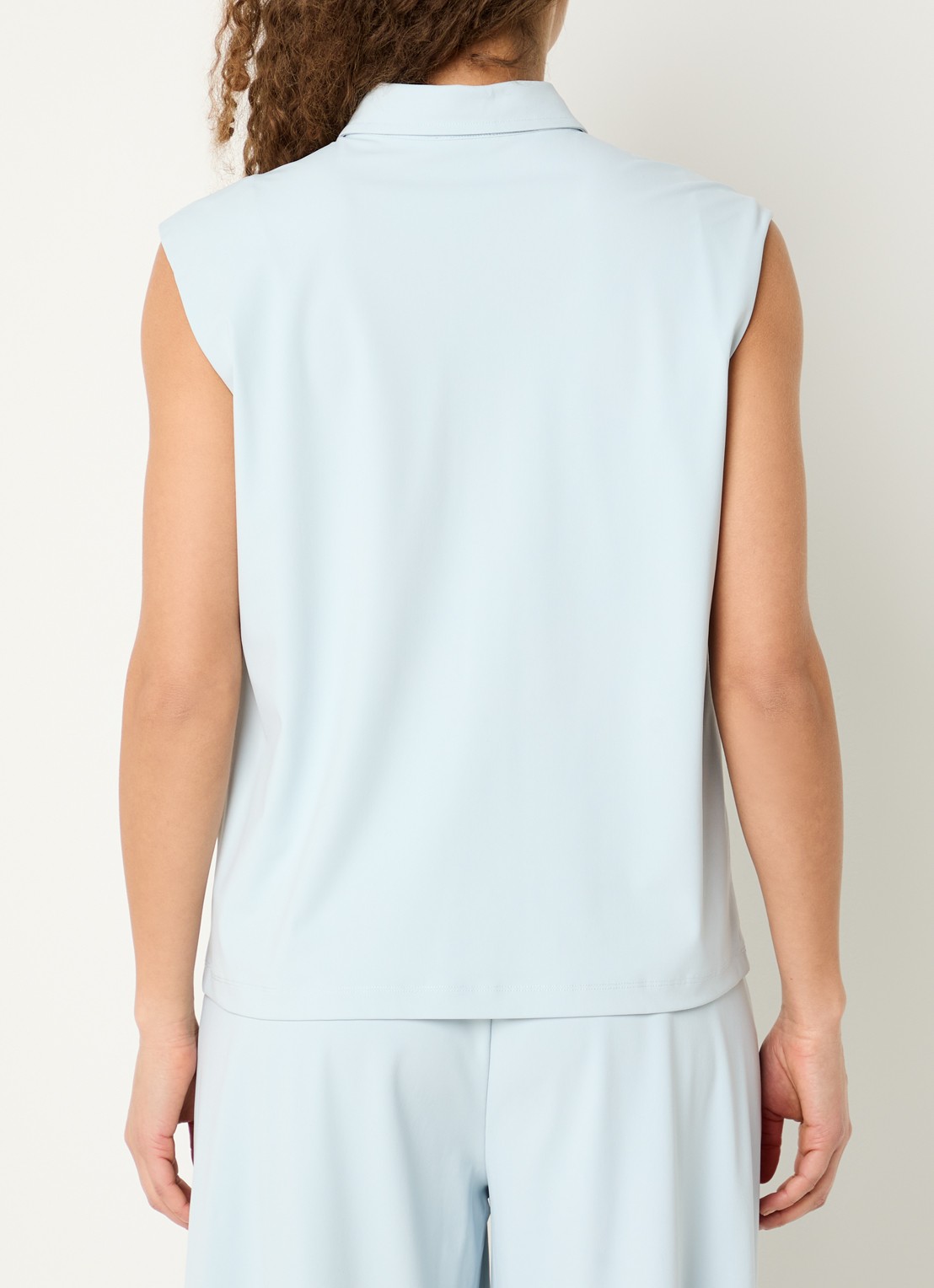 Expresso Mouwloze blouse  - achterkant 2 lichtblauw