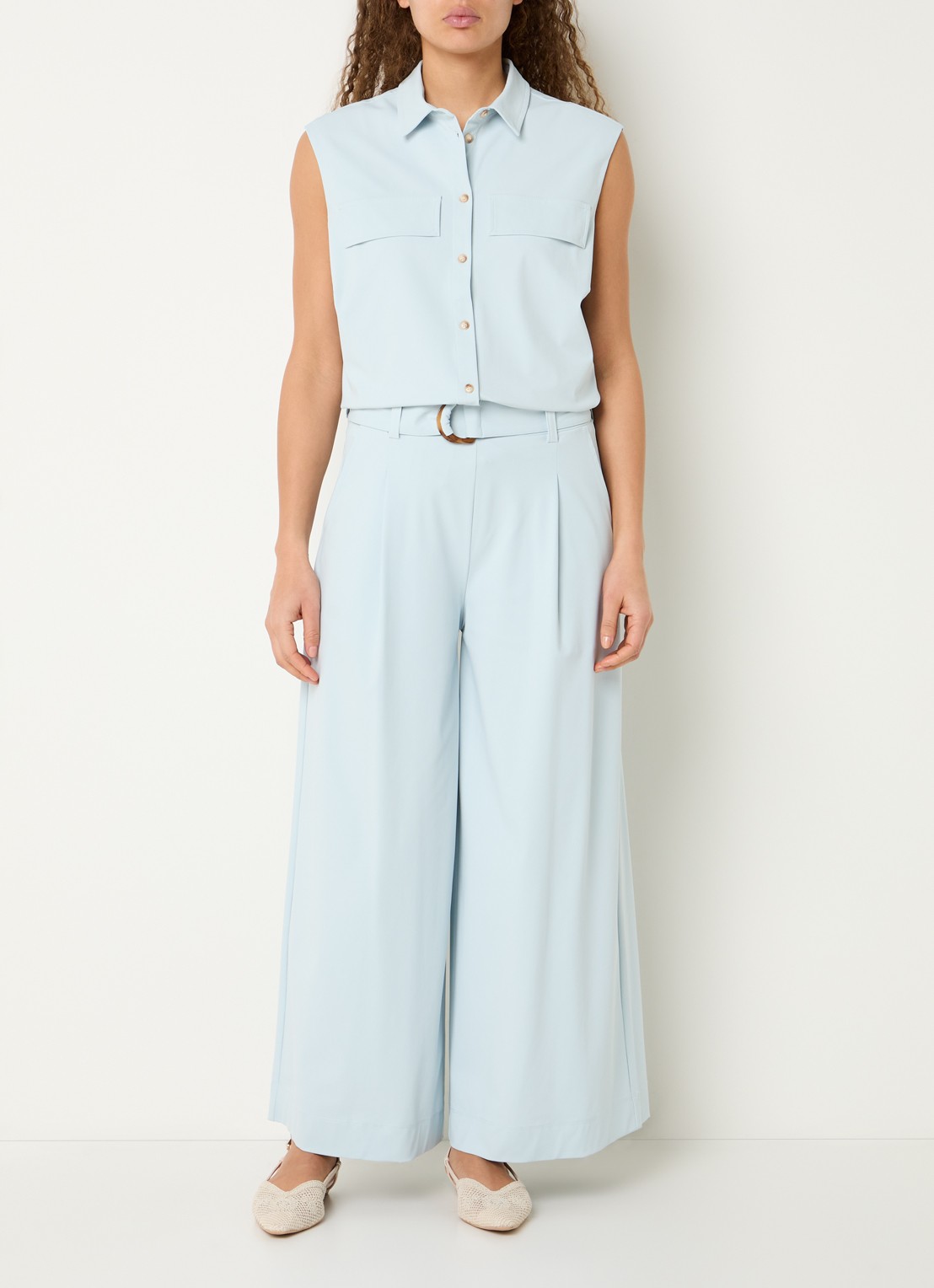 Expresso Mouwloze blouse  - voorkant 4 lichtblauw