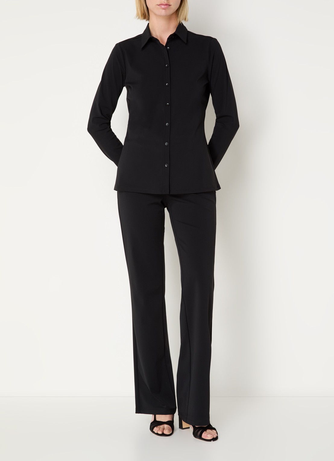 Expresso Noos blouse van travelstof - voorkant 2 zwart