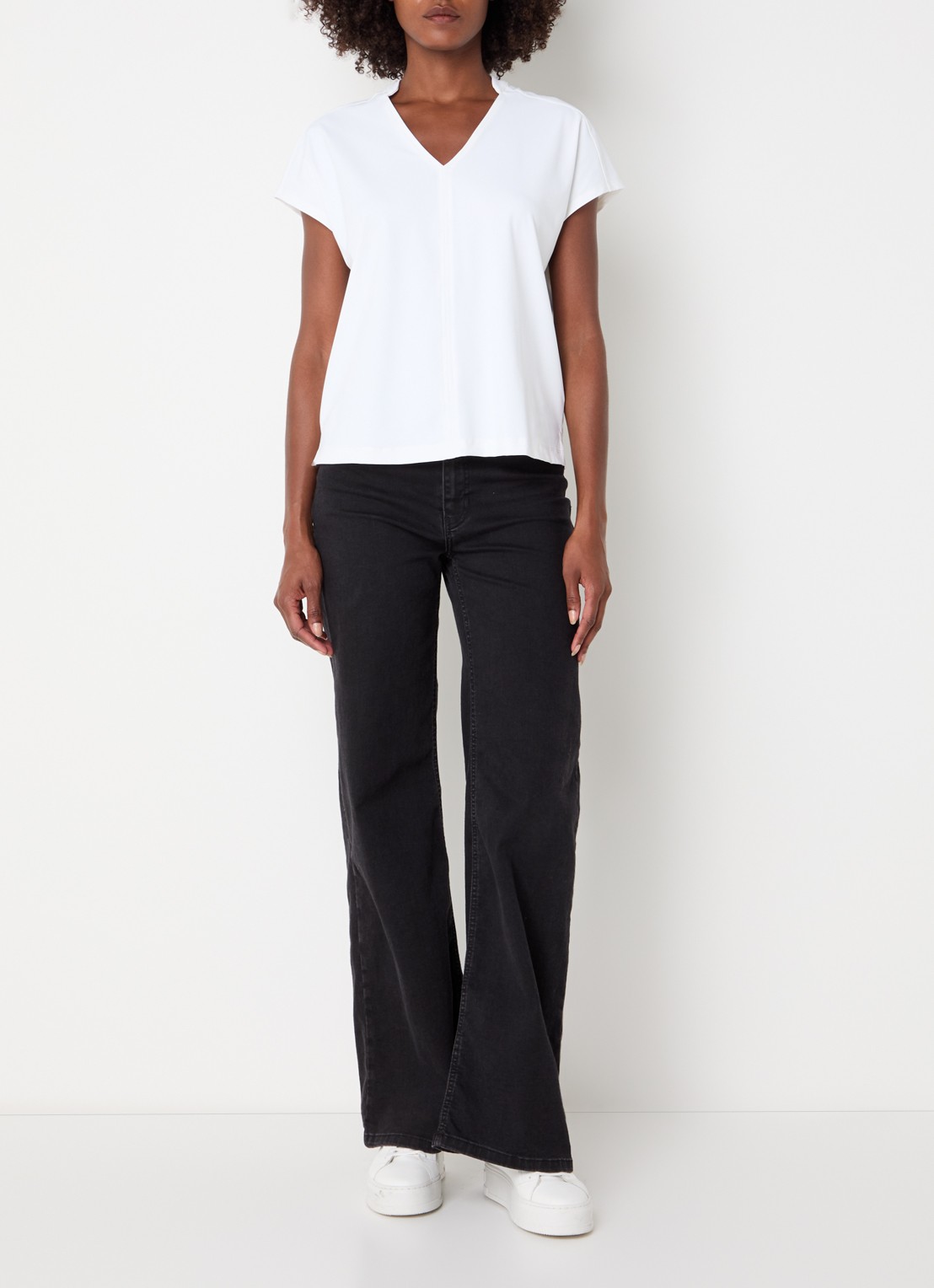 Expresso Noos T-shirt met V-hals - voorkant 4 wit