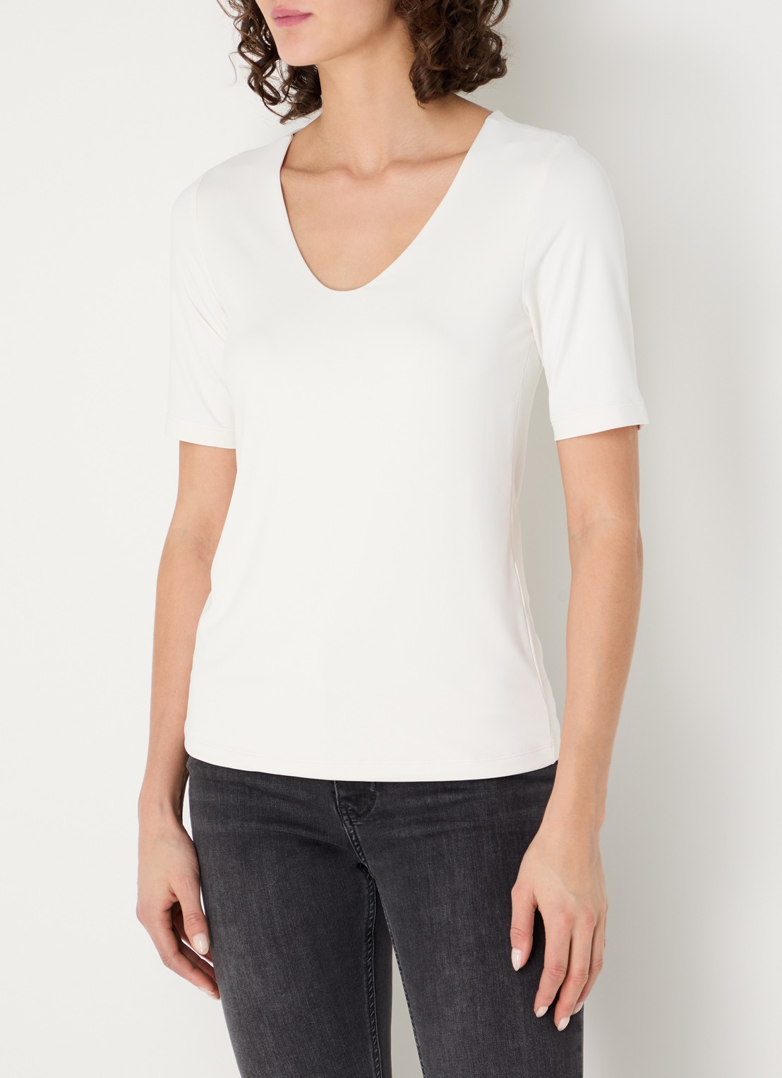 Expresso Noos T-shirt met V-hals - detail vanillegeel