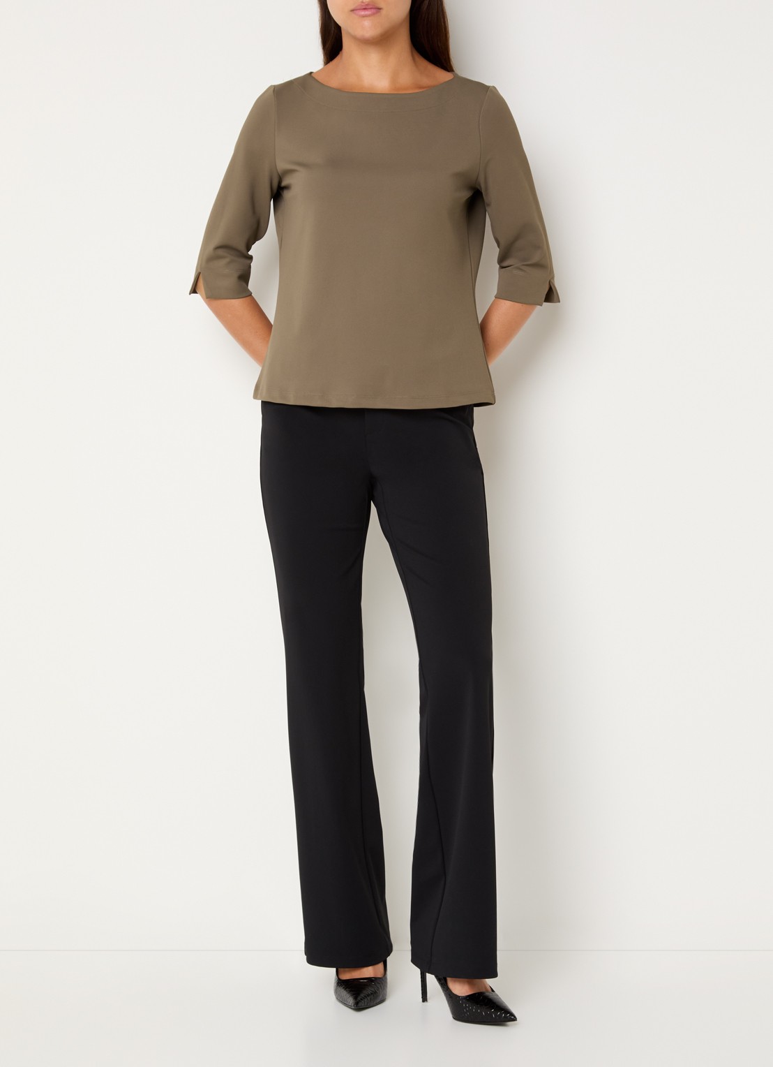 Expresso T-shirt met boothals - voorkant 2 mosgroen