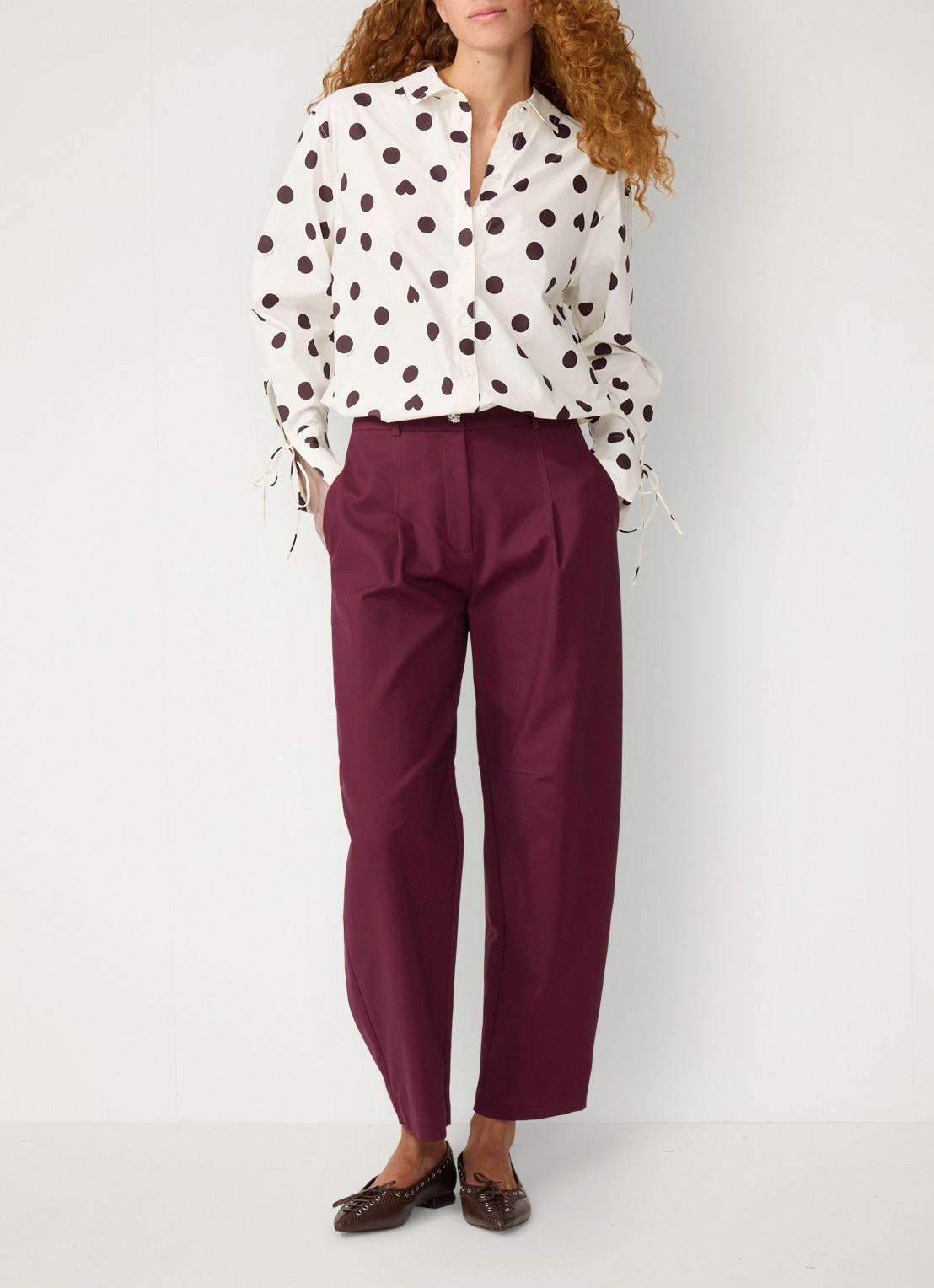 Fabienne Chapot Ada blouse met stippenprint - voorkant 5 gebroken wit