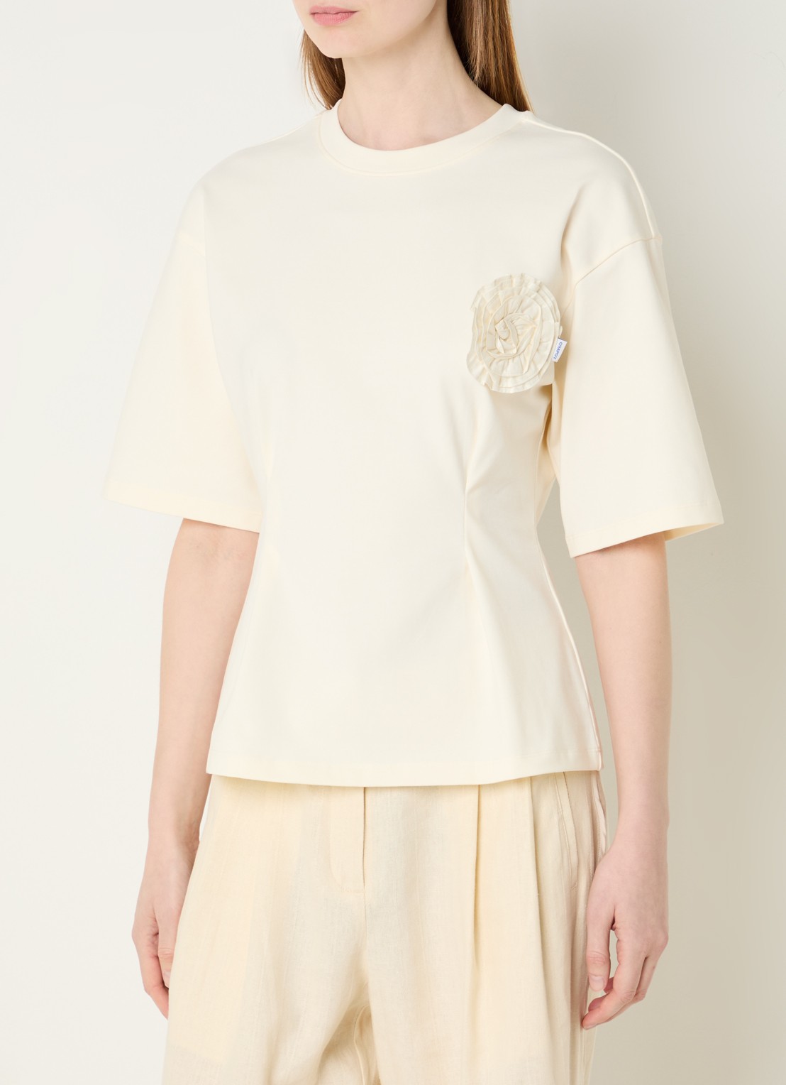 Fabienne Chapot Asta T-shirt met applicatie - detail 3 gebroken wit