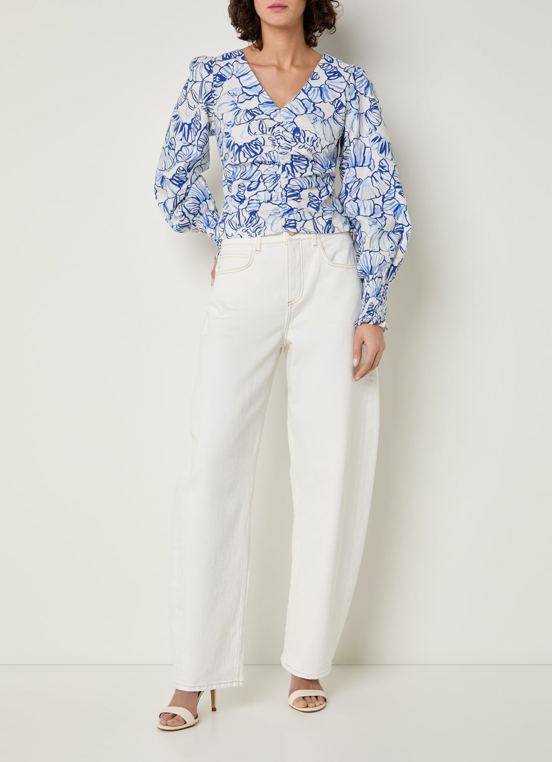 Fabienne Chapot Betty high waist tapered fit jeans met gekleurde wassing - voorkant 5 gebroken wit