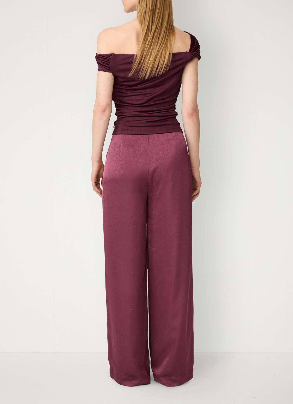 Fabienne Chapot Blyss off-shoulder top - achterkant 5 bordeauxrood