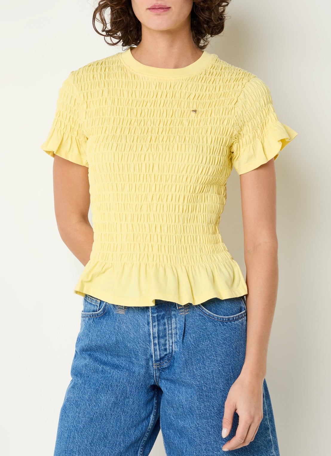 Fabienne Chapot Carmen T-shirt met smockwerk - detail 2 geel