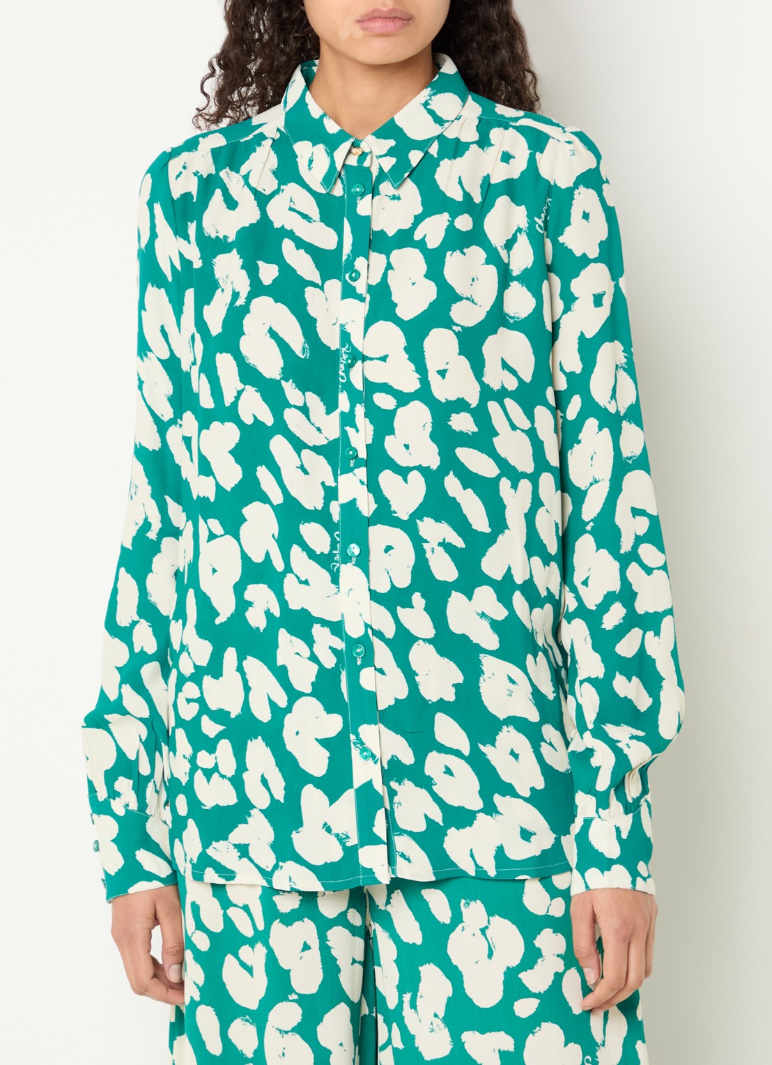 Fabienne Chapot Coco blouse met print - detail 4 groen