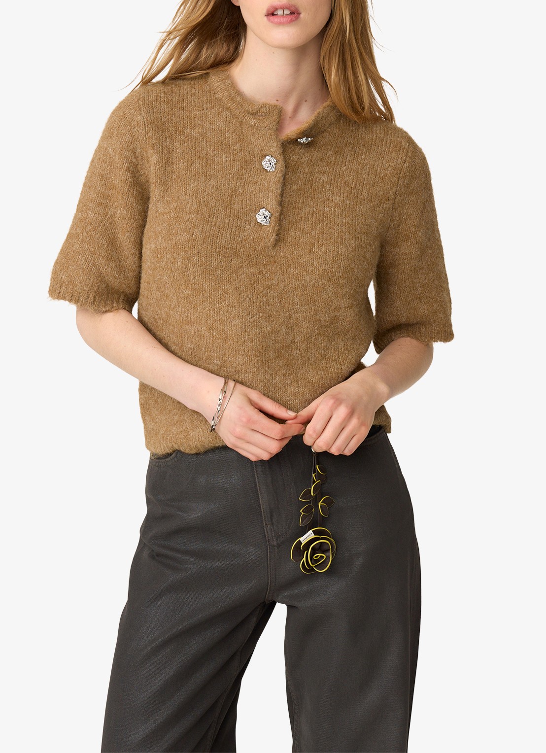 Fabienne Chapot Coco fijngebreide pullover in wolblend - detail camel