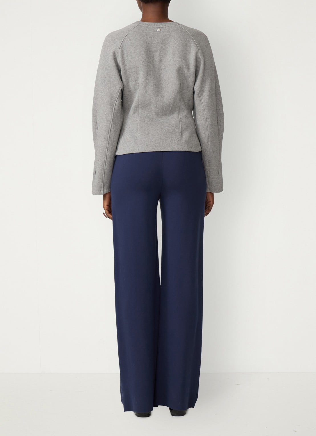 Fabienne Chapot Dhelia Rose sweater met kralendecoratie  - achterkant 5 grijs