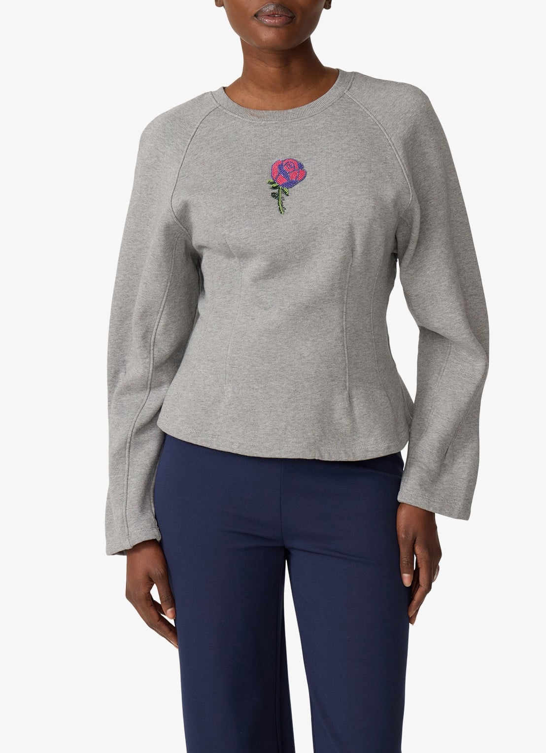Fabienne Chapot Dhelia Rose sweater met kralendecoratie  - detail grijs