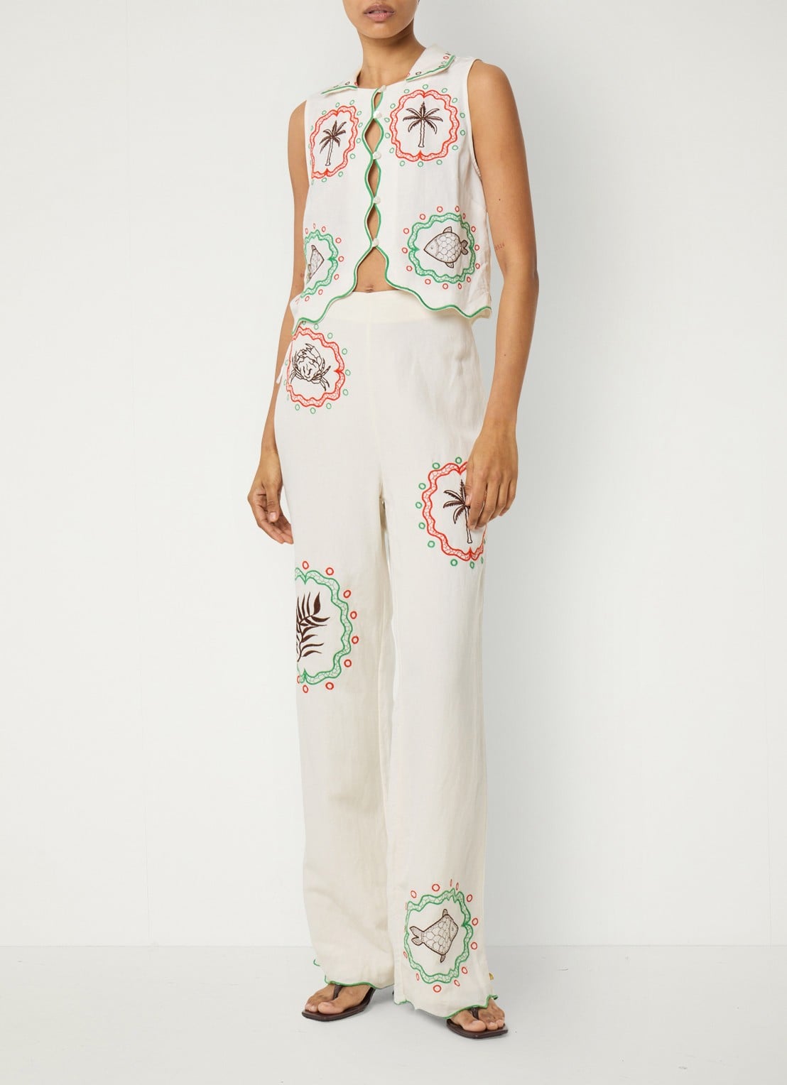 Fabienne Chapot Guicho high waist straight fit pantalon in linnenbend met borduring - voorkant 5 gebroken wit