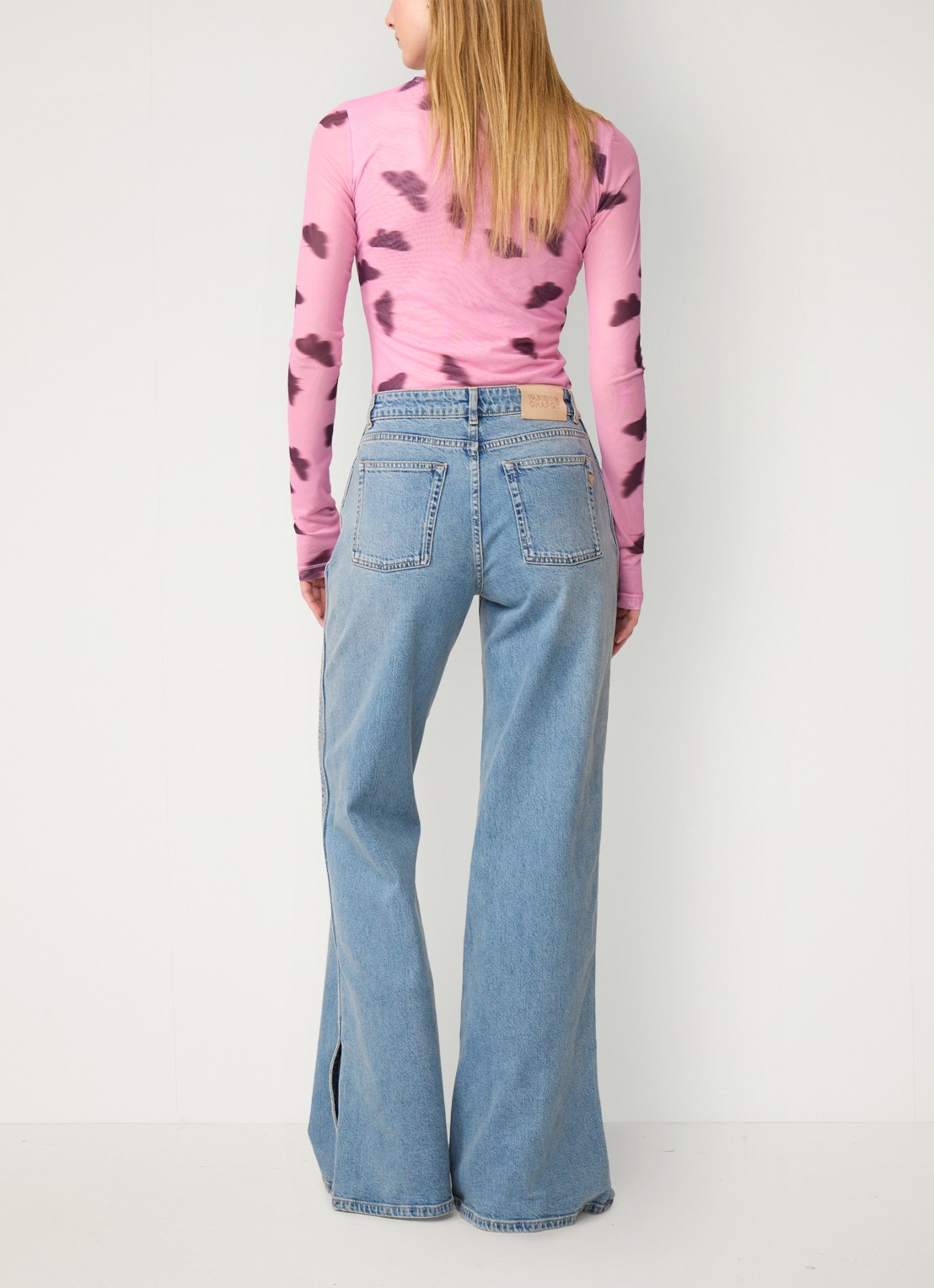 Fabienne Chapot Jadyn top van mesh met print - achterkant 5 roze