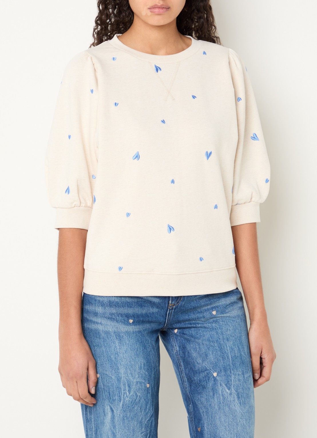 Fabienne Chapot Jana sweater met borduring - detail 2 creme