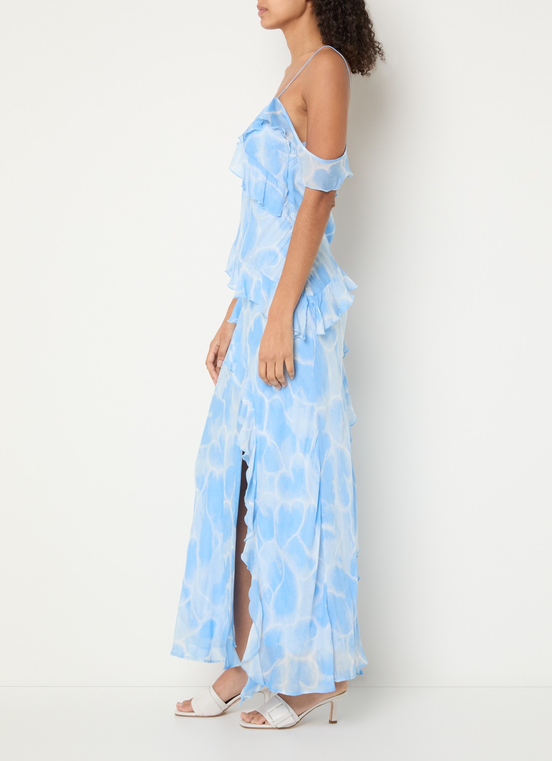 Fabienne Chapot Jule midi jurk met print en split - voorkant 2 lichtblauw