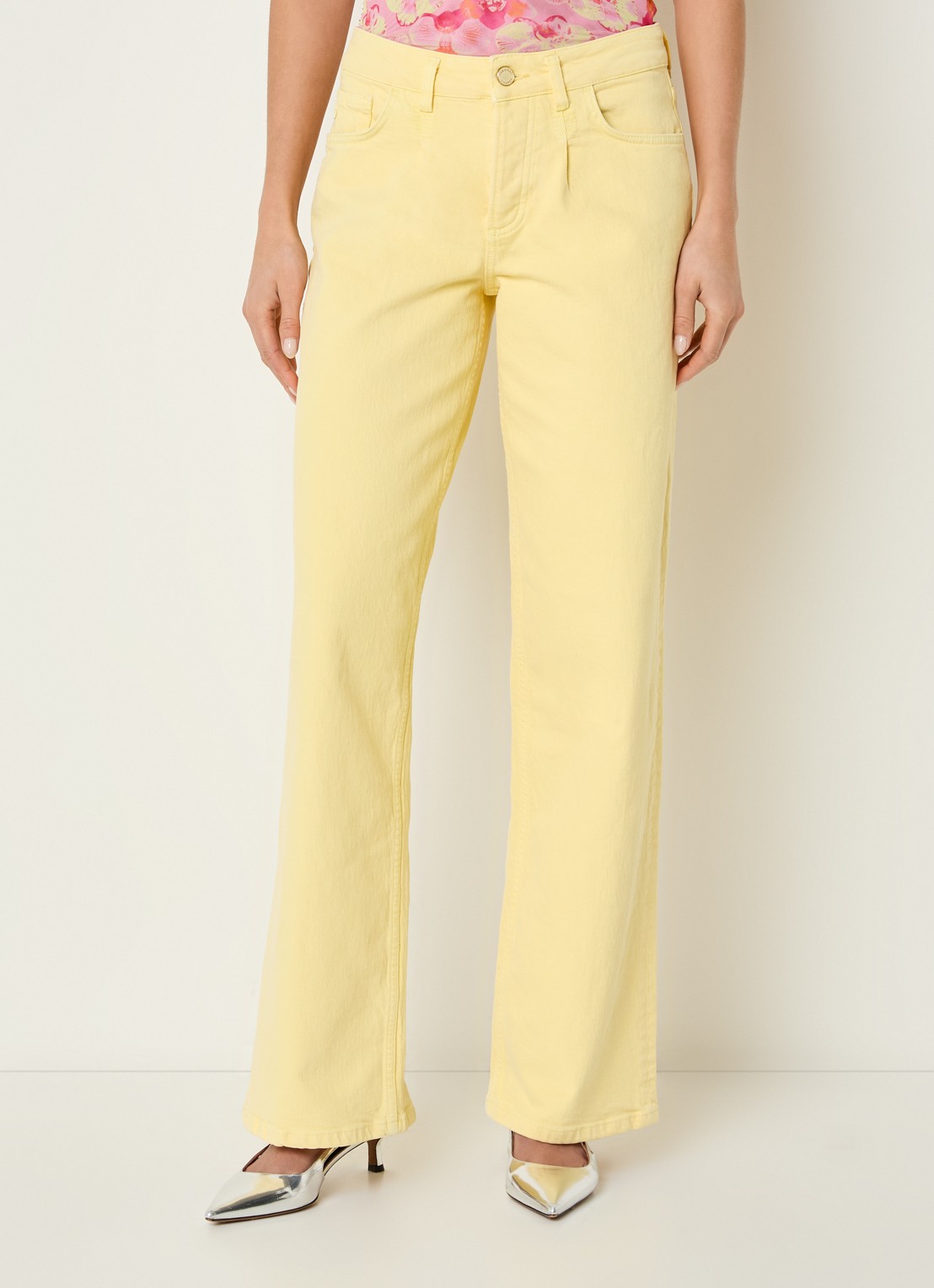 Fabienne Chapot Lulu high waist loose fit jeans met gekleurde wassing - detail 4 lichtgeel